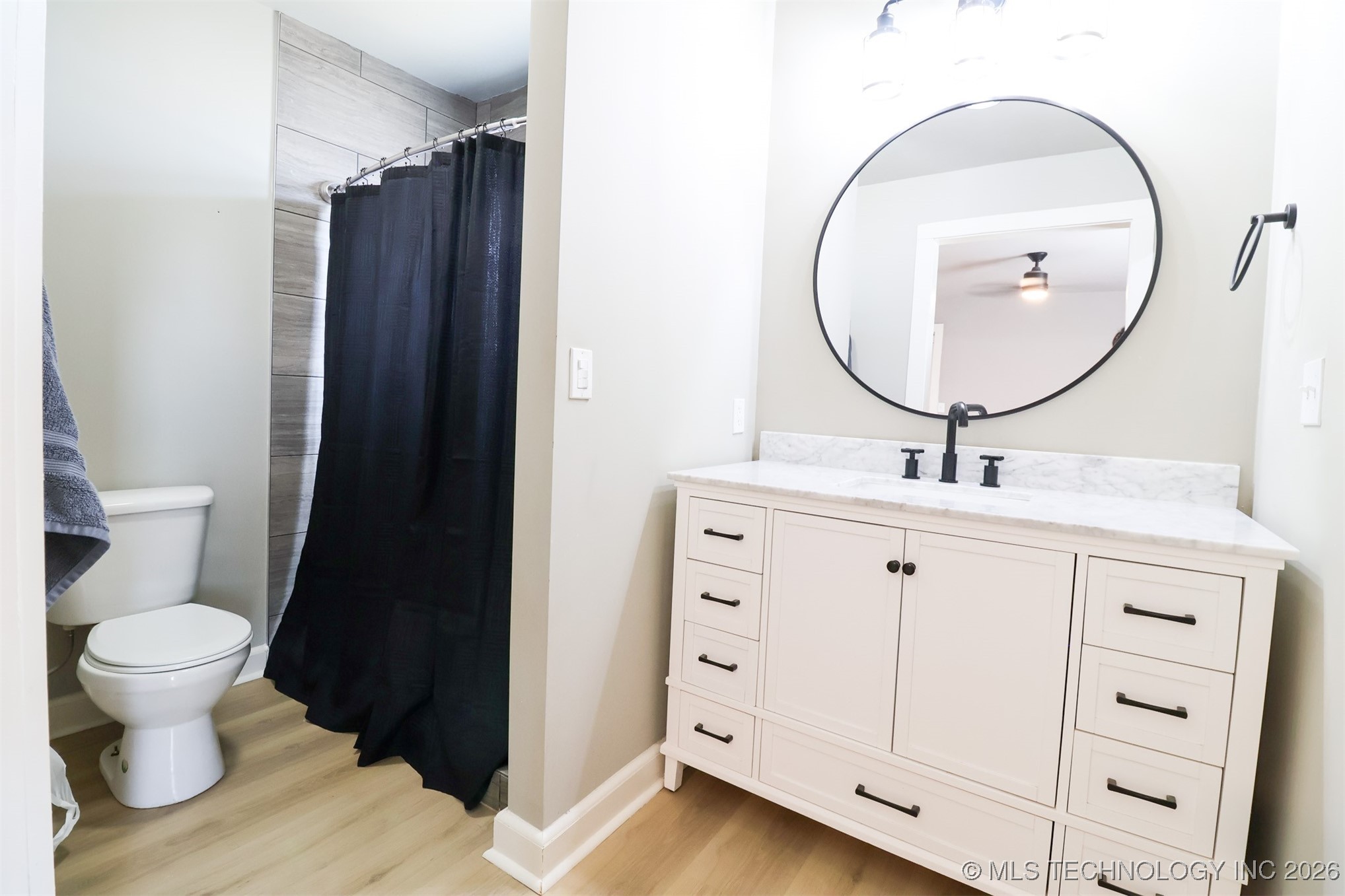 12111 W 66th Place S Property Photo 18