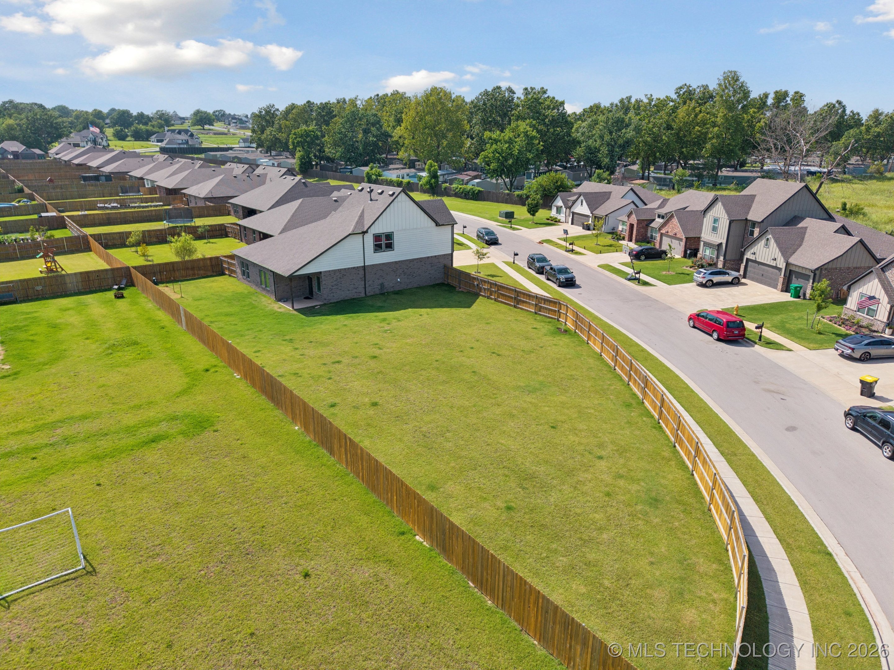 7222 E 154th Street S Property Photo 27