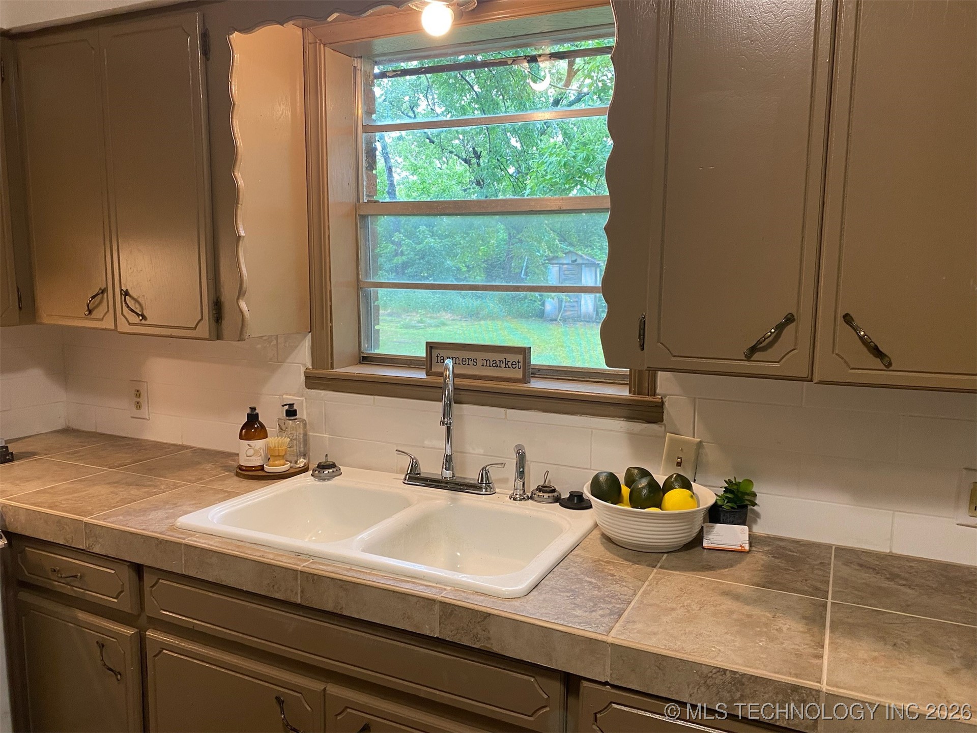 305 N 10th Street Property Photo 6