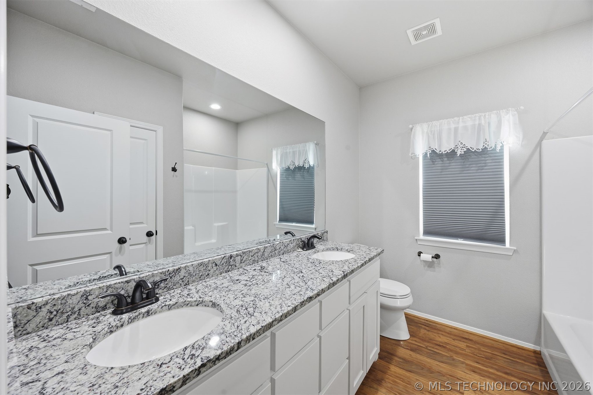 5447 Roadrunner Drive Property Photo 24