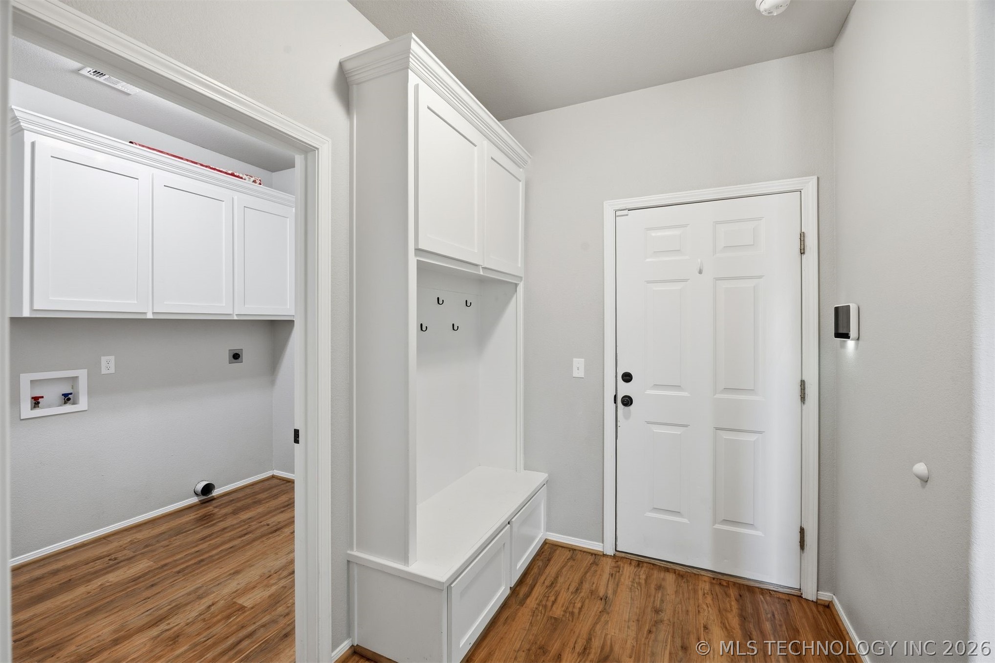 5447 Roadrunner Drive Property Photo 26