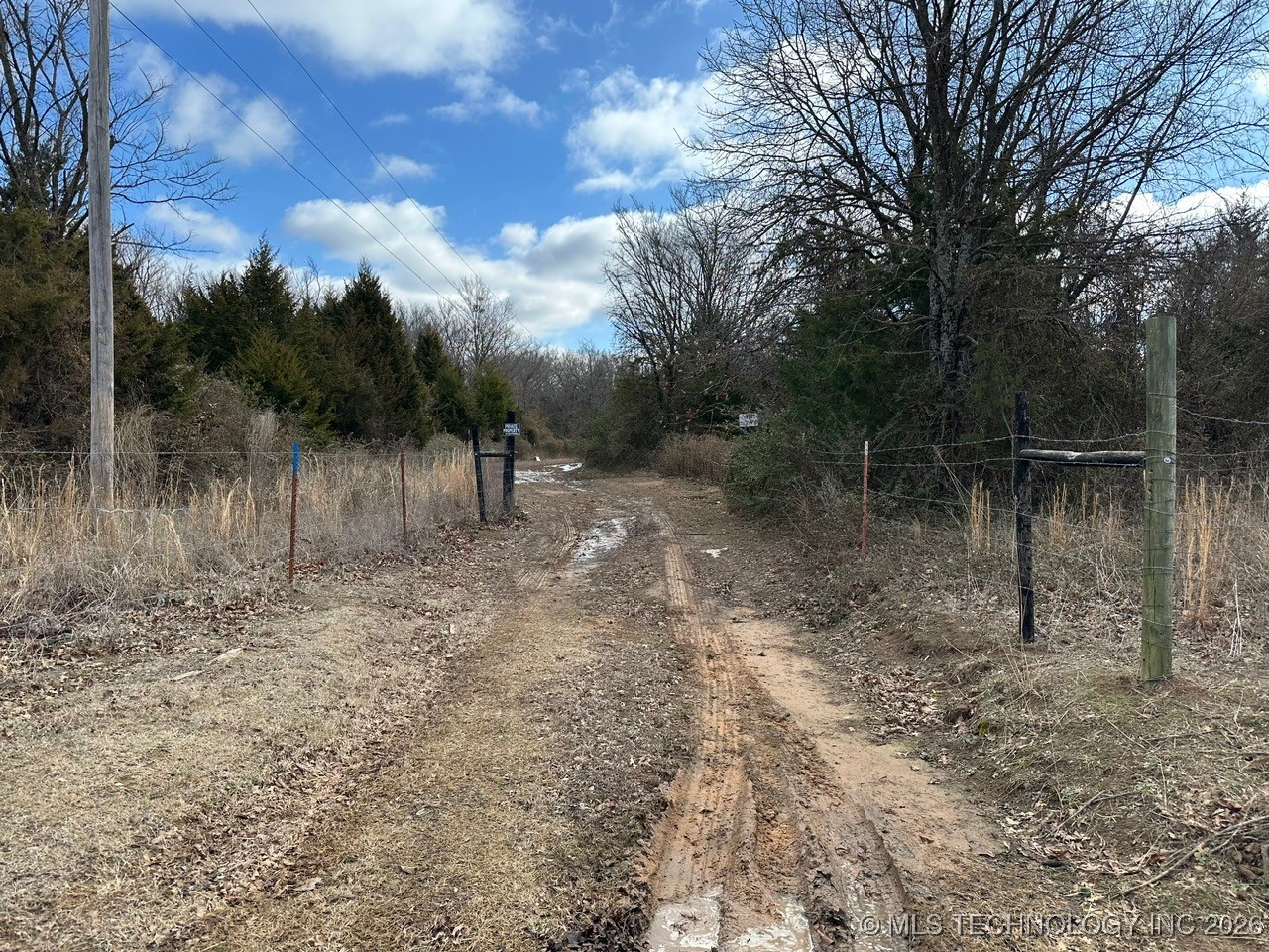 98016 N 3745 Road Property Photo 7