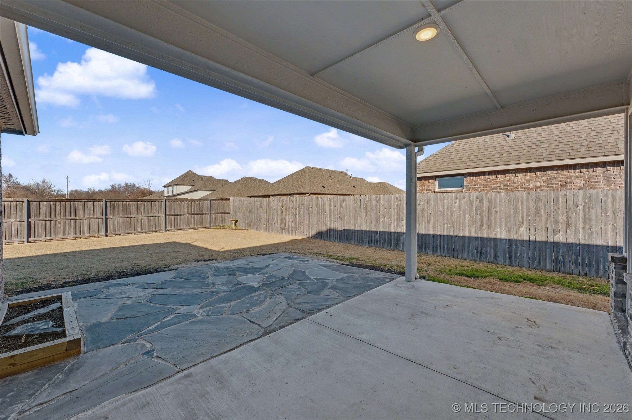 22613 E 102nd Street S Property Photo 6