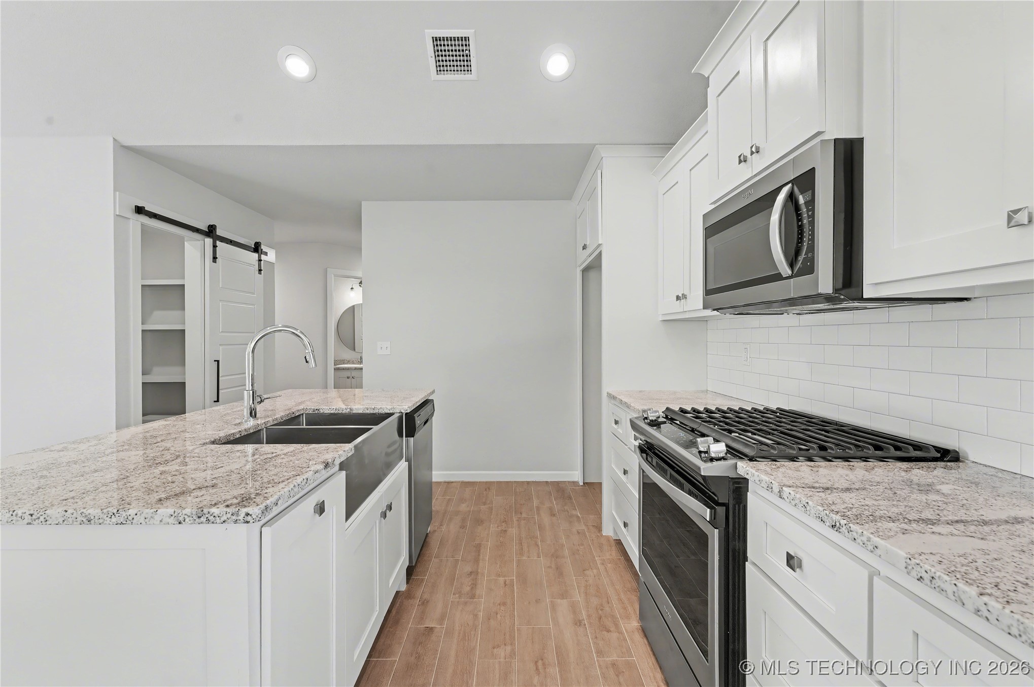 22613 E 102nd Street S Property Photo 12