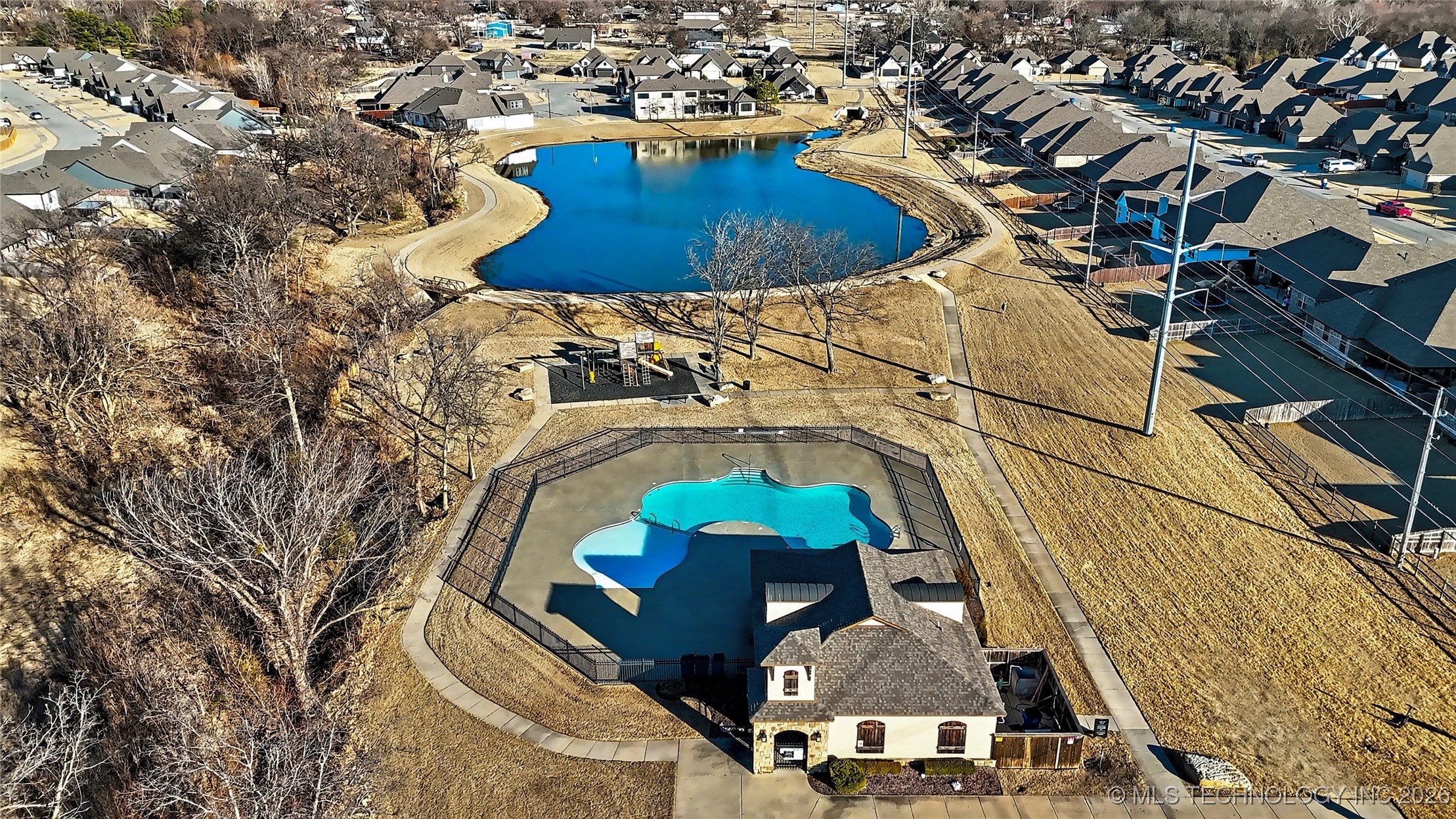 22613 E 102nd Street S Property Photo 37