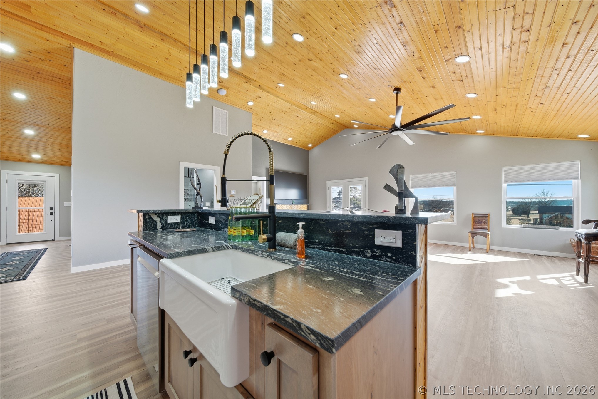 451070 E 320 Road Property Photo 27