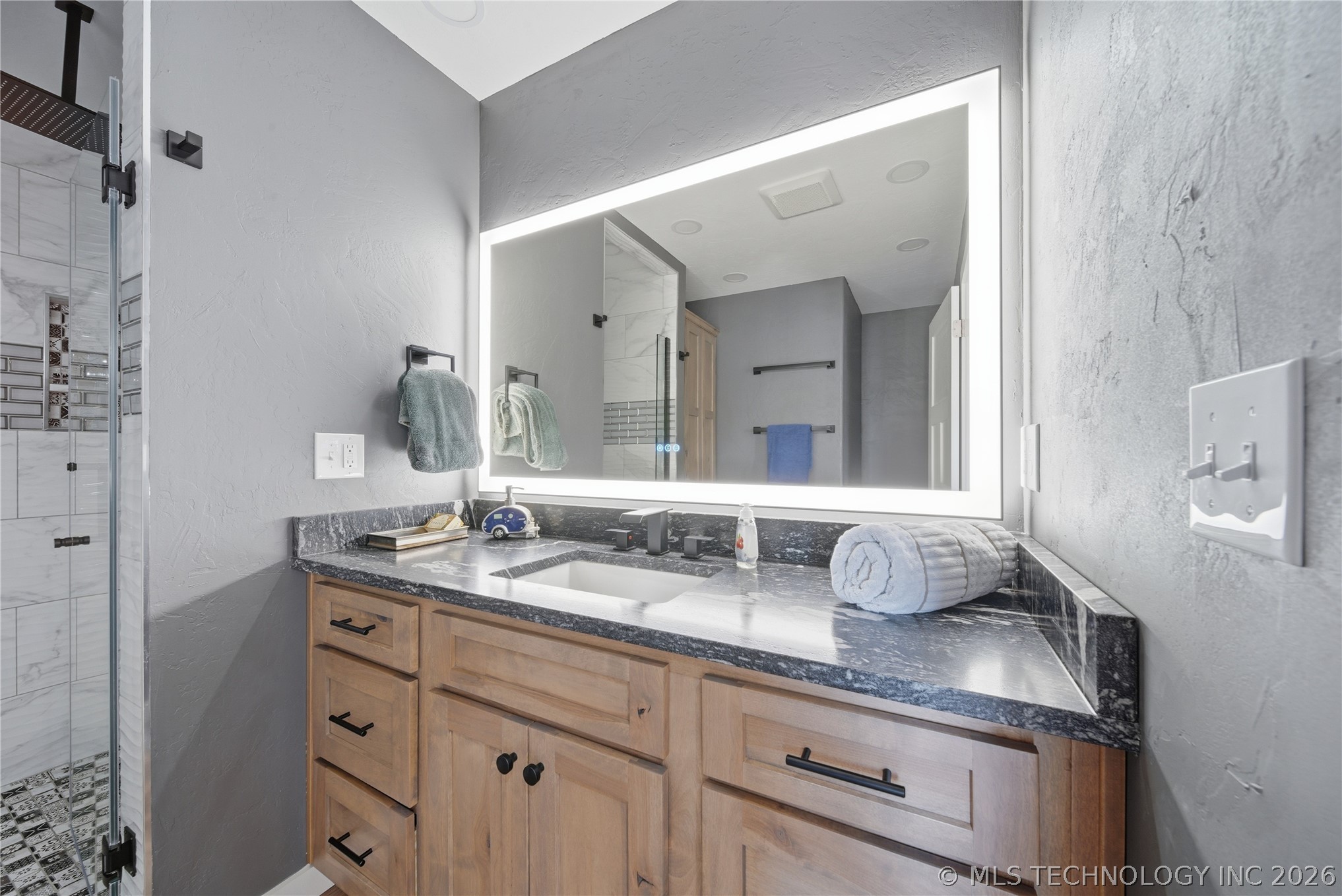 451070 E 320 Road Property Photo 39