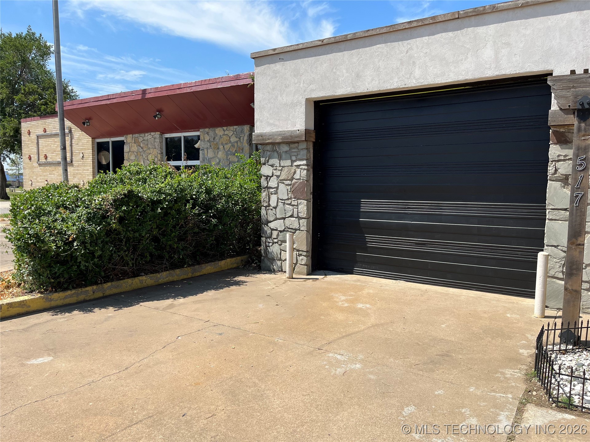 517 S Cherokee Street Property Photo 3