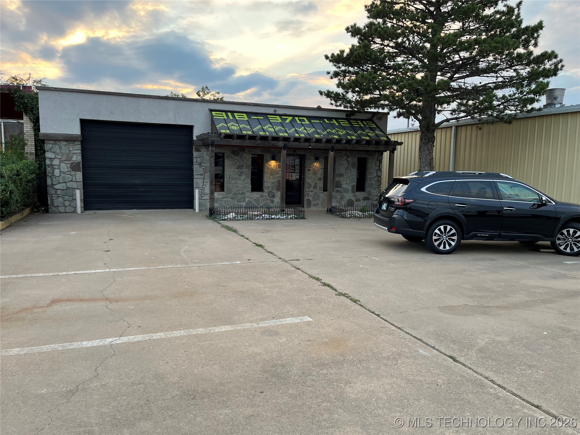 517 S Cherokee Street Property Photo 10