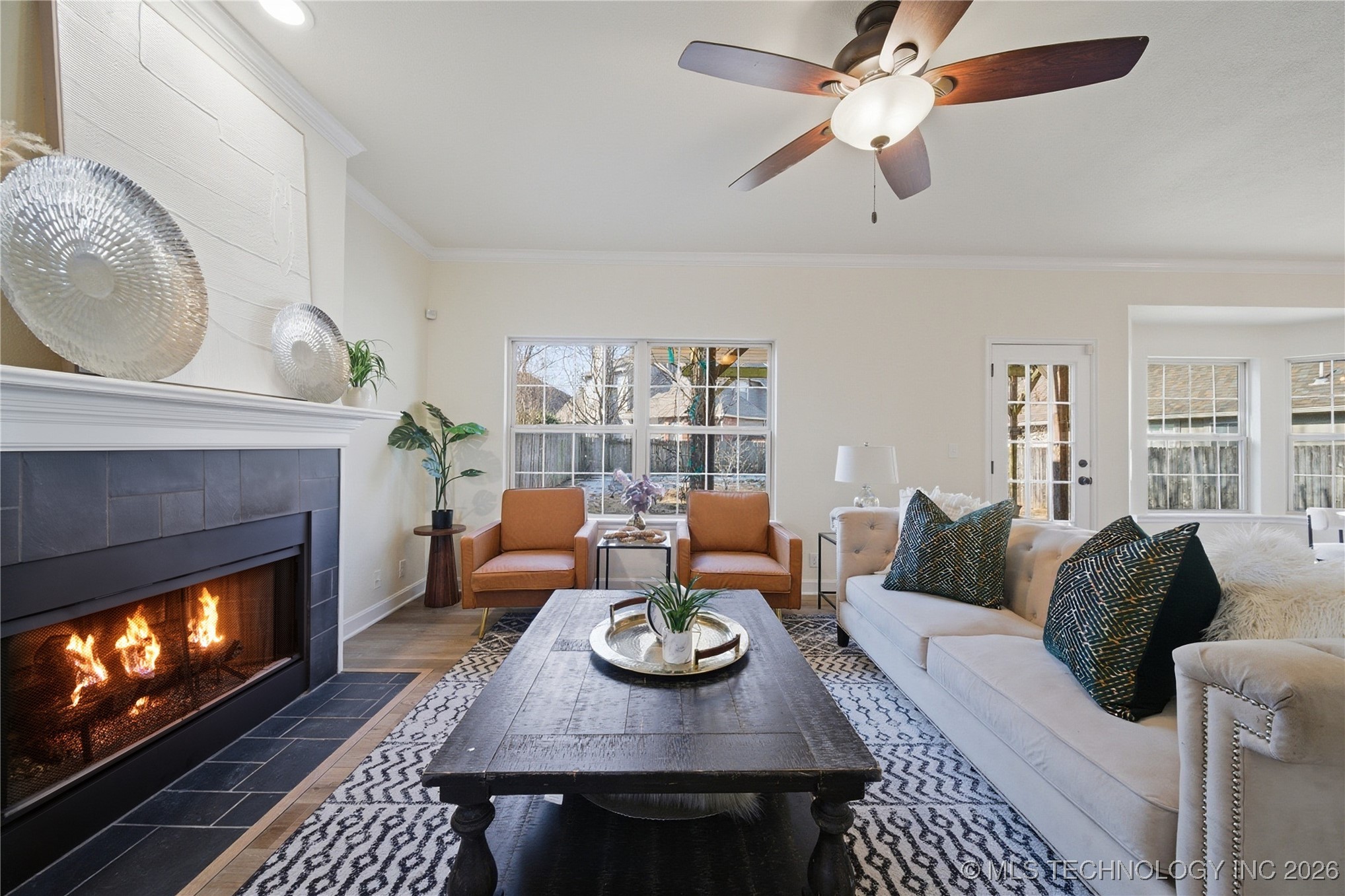 11410 S Mulberry Circle Property Photo 7