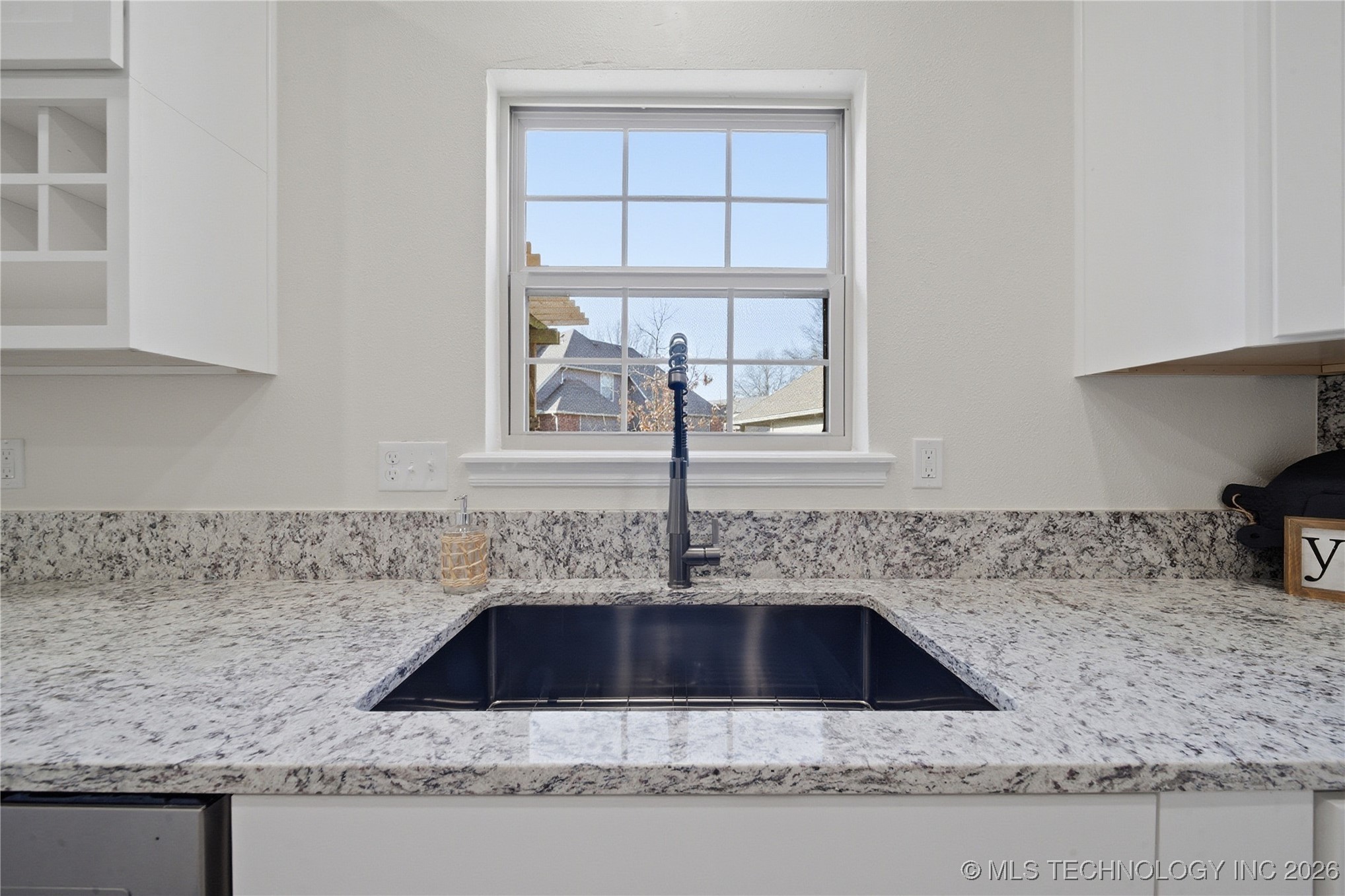 11410 S Mulberry Circle Property Photo 13