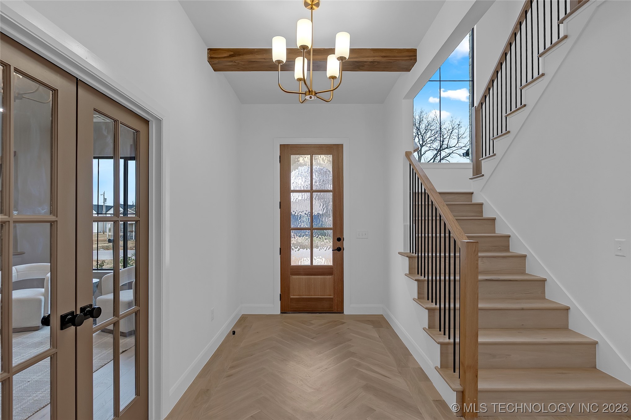 515 W El Paso Street Property Photo 22