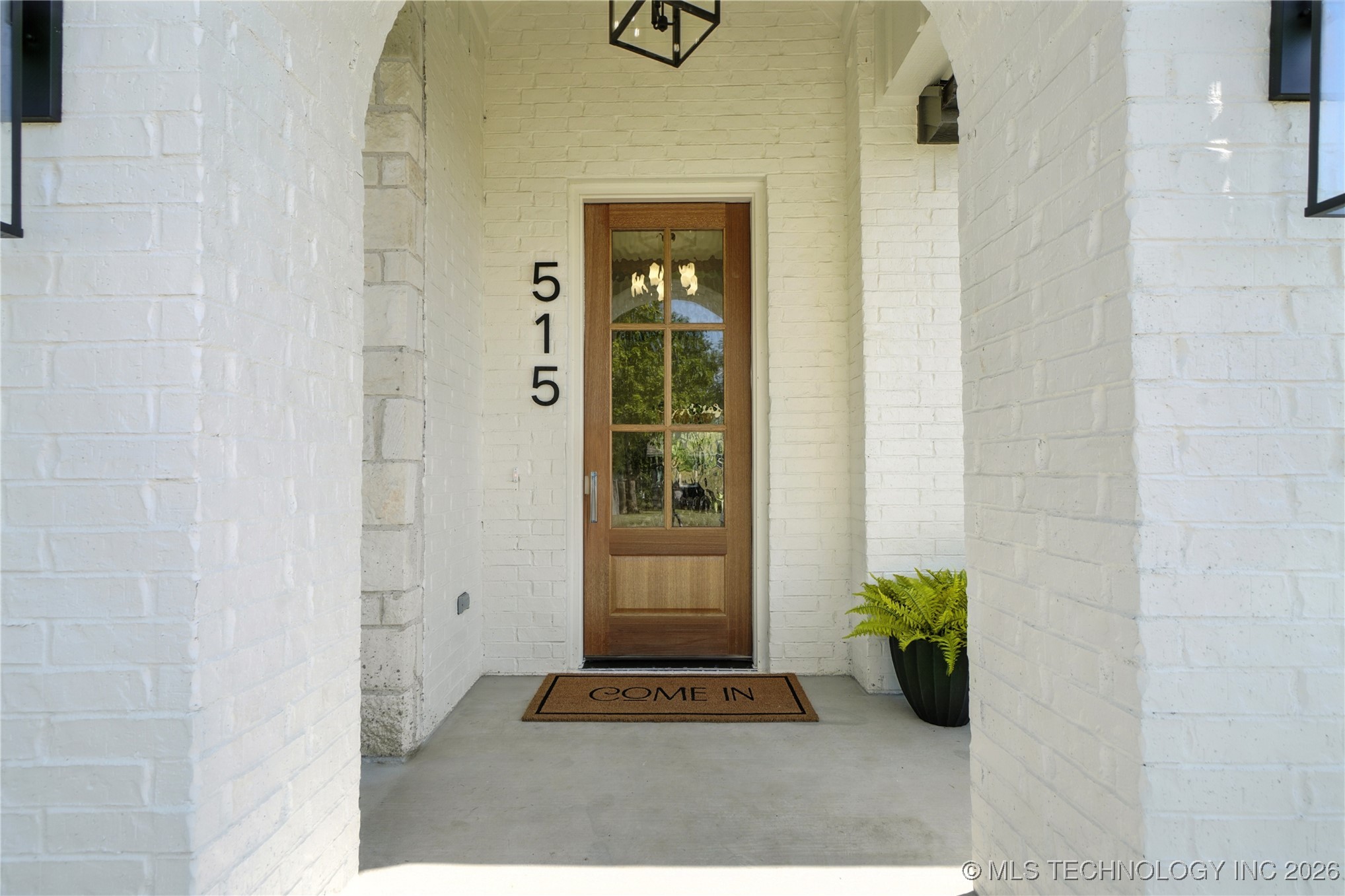 515 W El Paso Street Property Photo 26