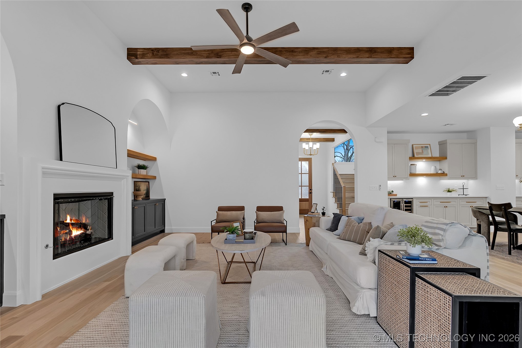 515 W El Paso Street Property Photo 31