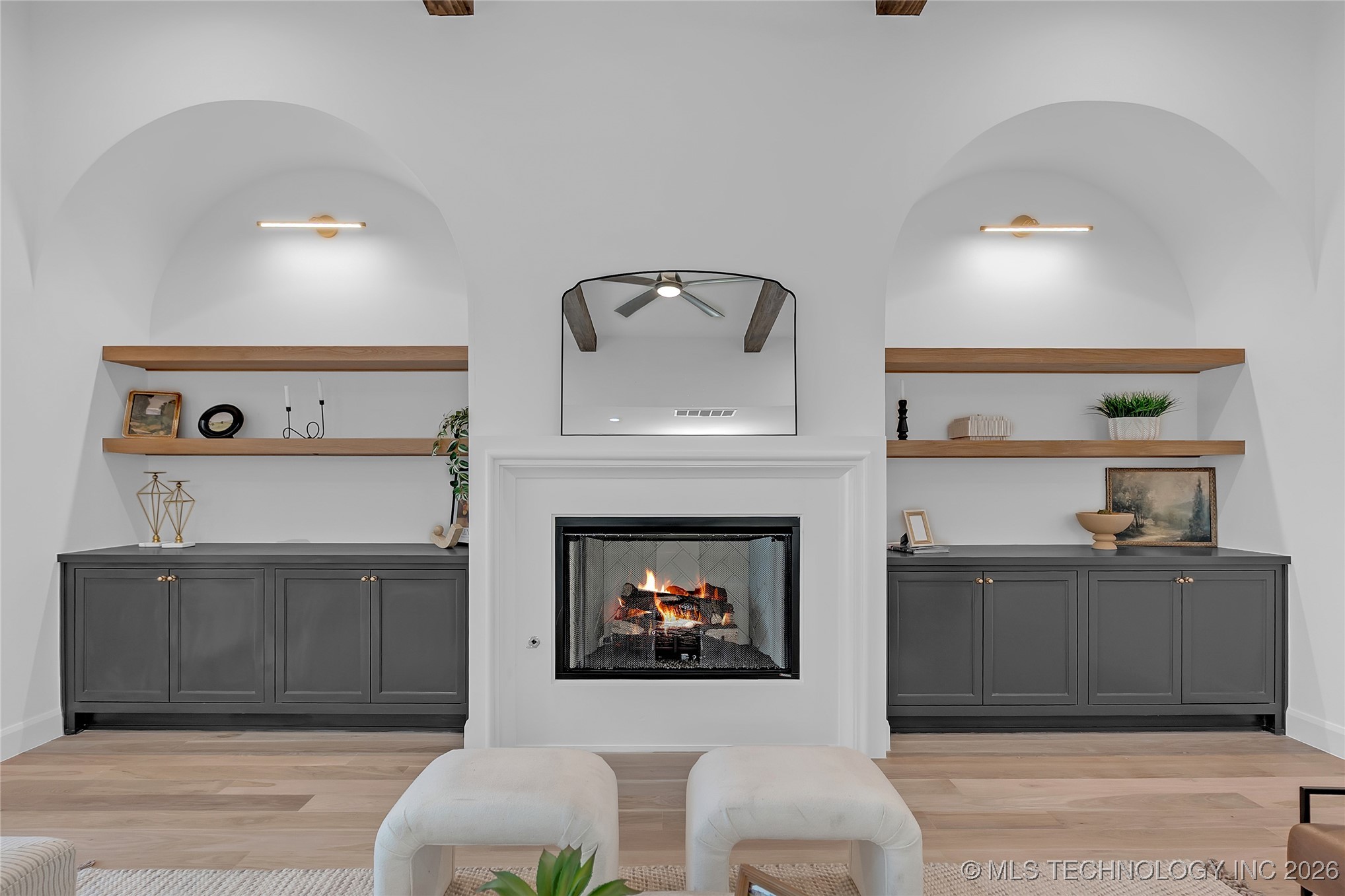 515 W El Paso Street Property Photo 36