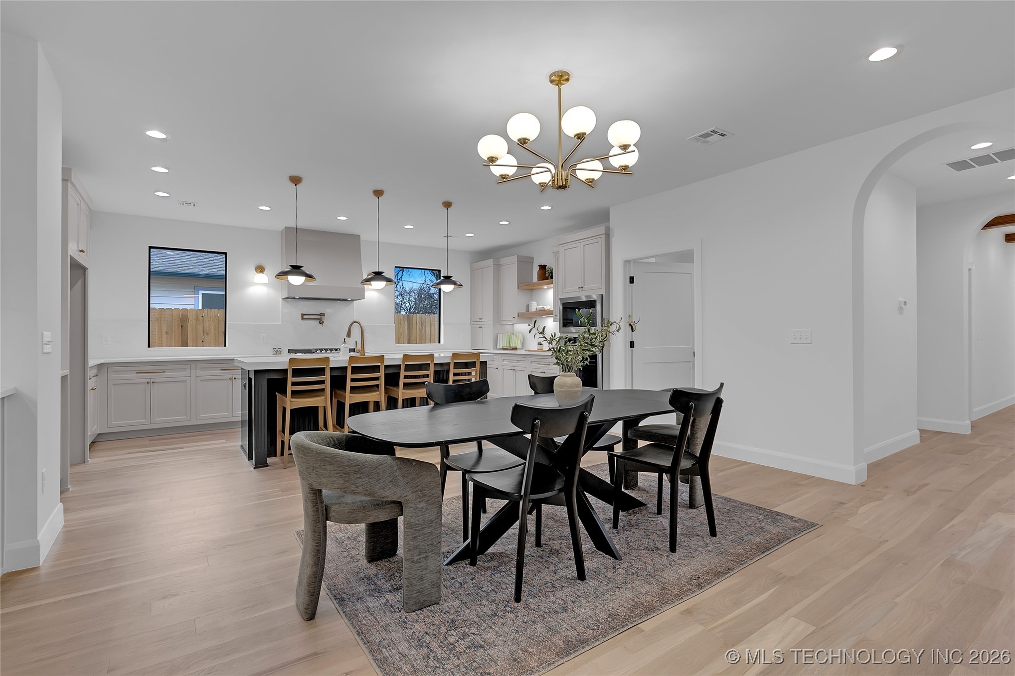 515 W El Paso Street Property Photo 39