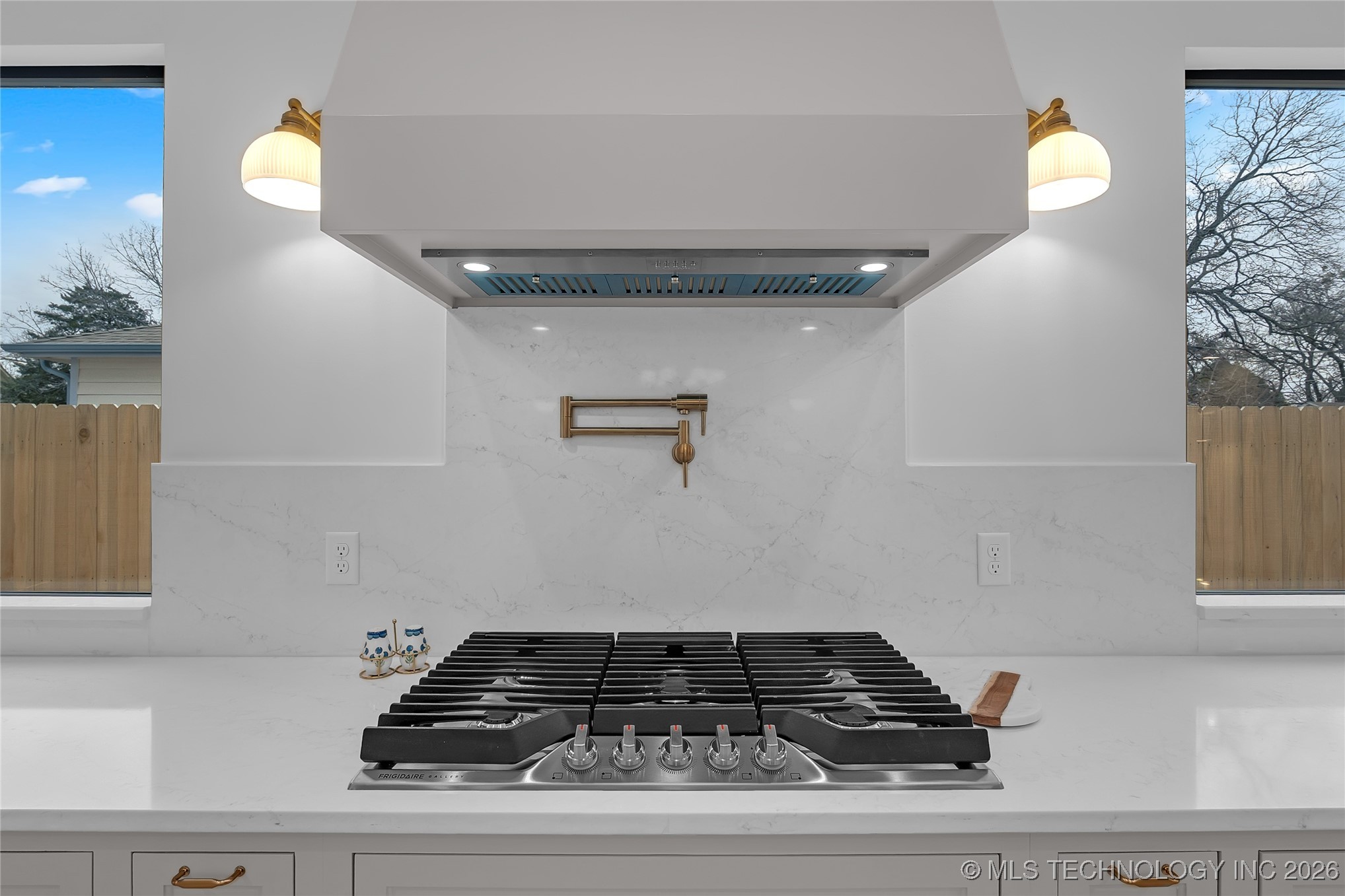 515 W El Paso Street Property Photo 49