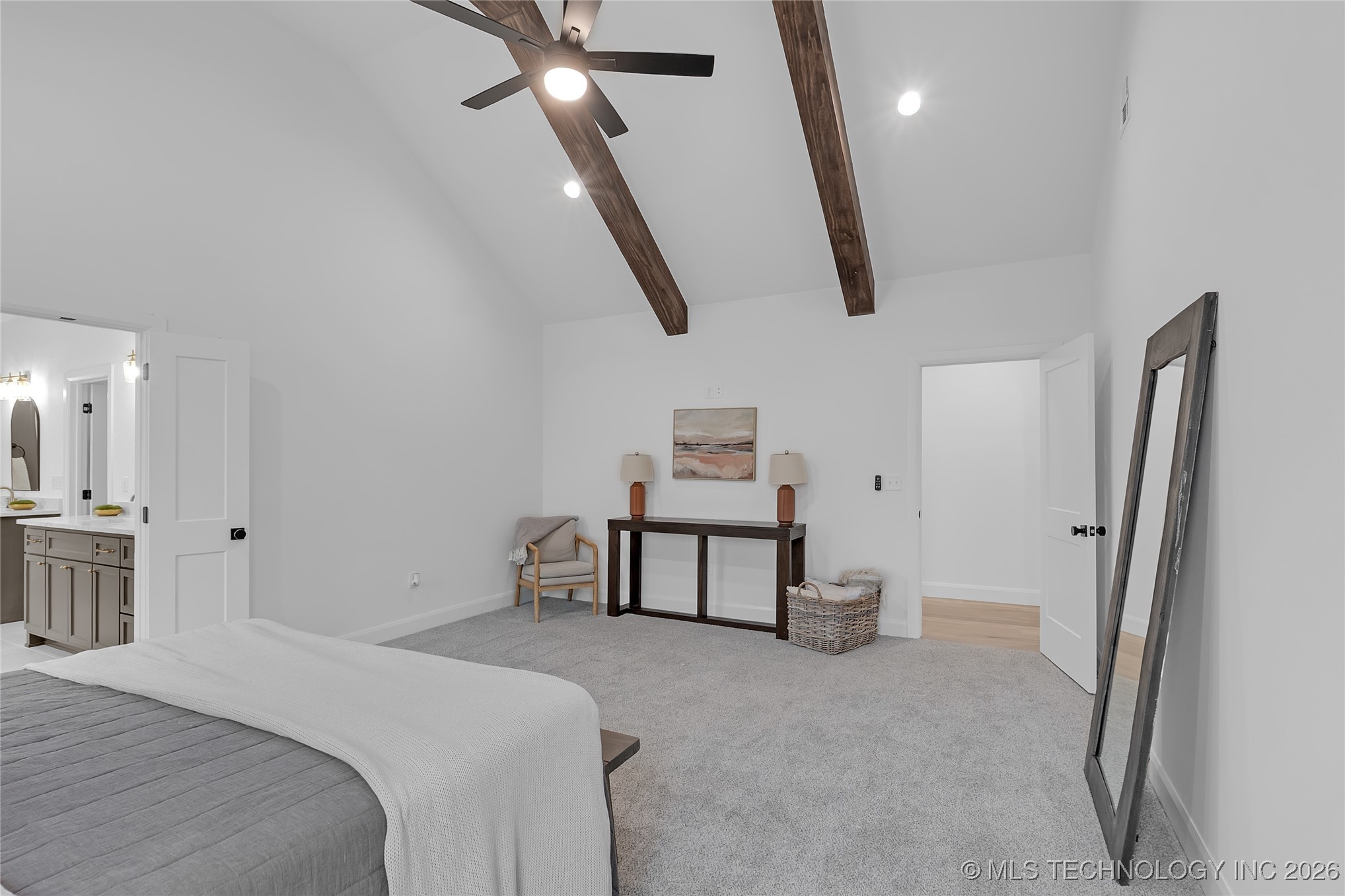 515 W El Paso Street Property Photo 62