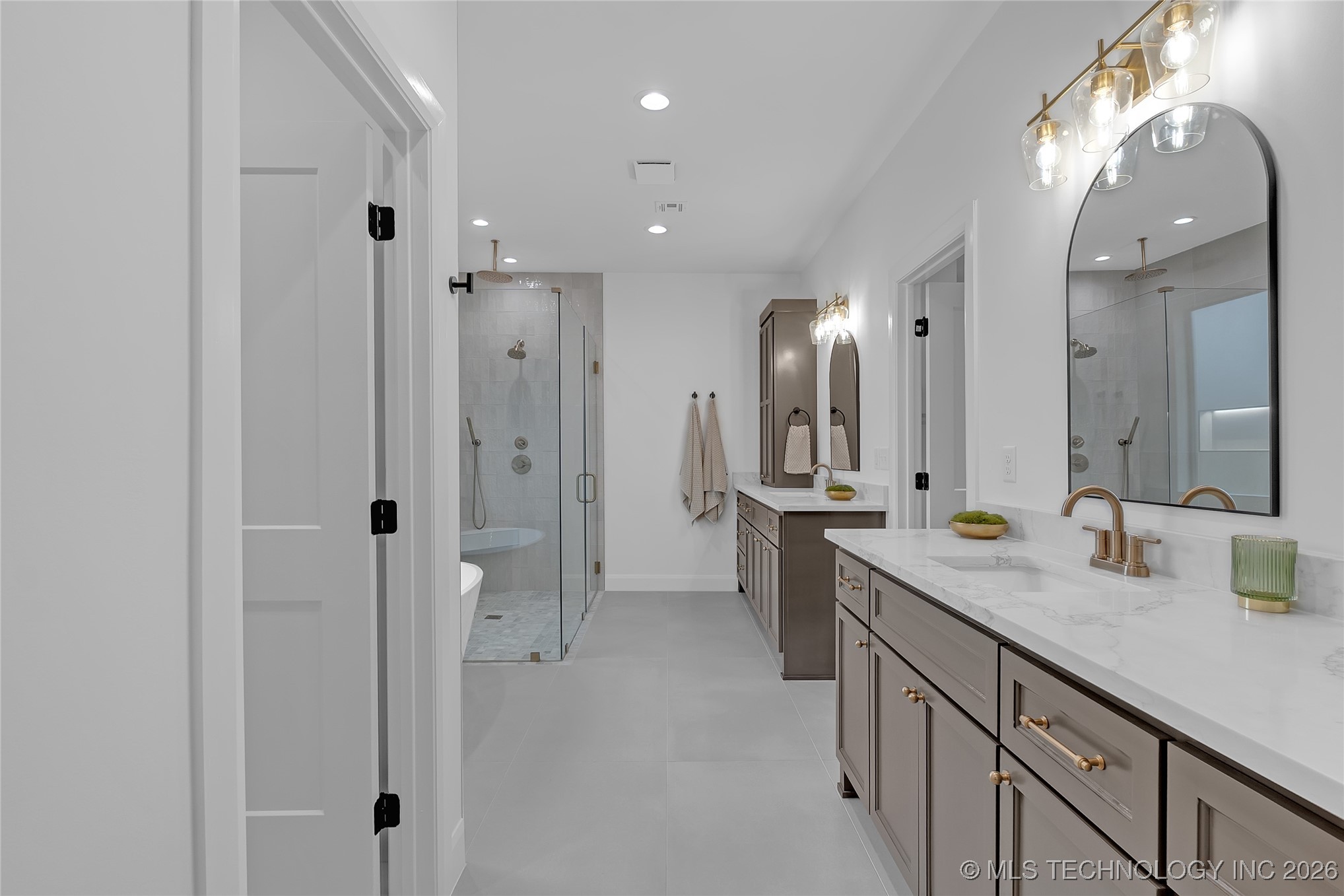 515 W El Paso Street Property Photo 63