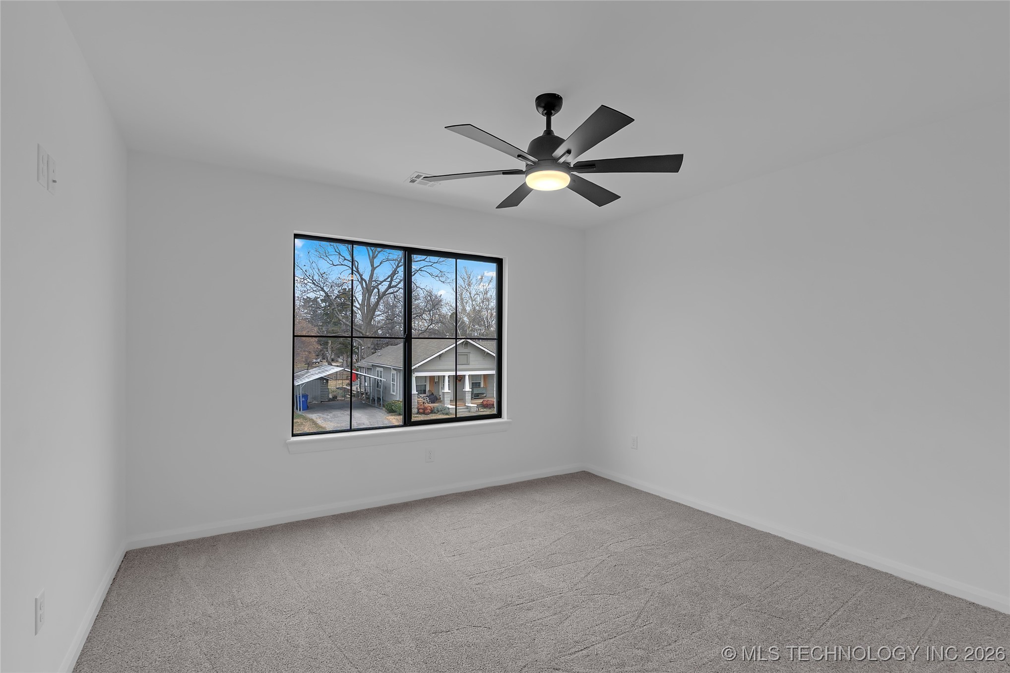 515 W El Paso Street Property Photo 79