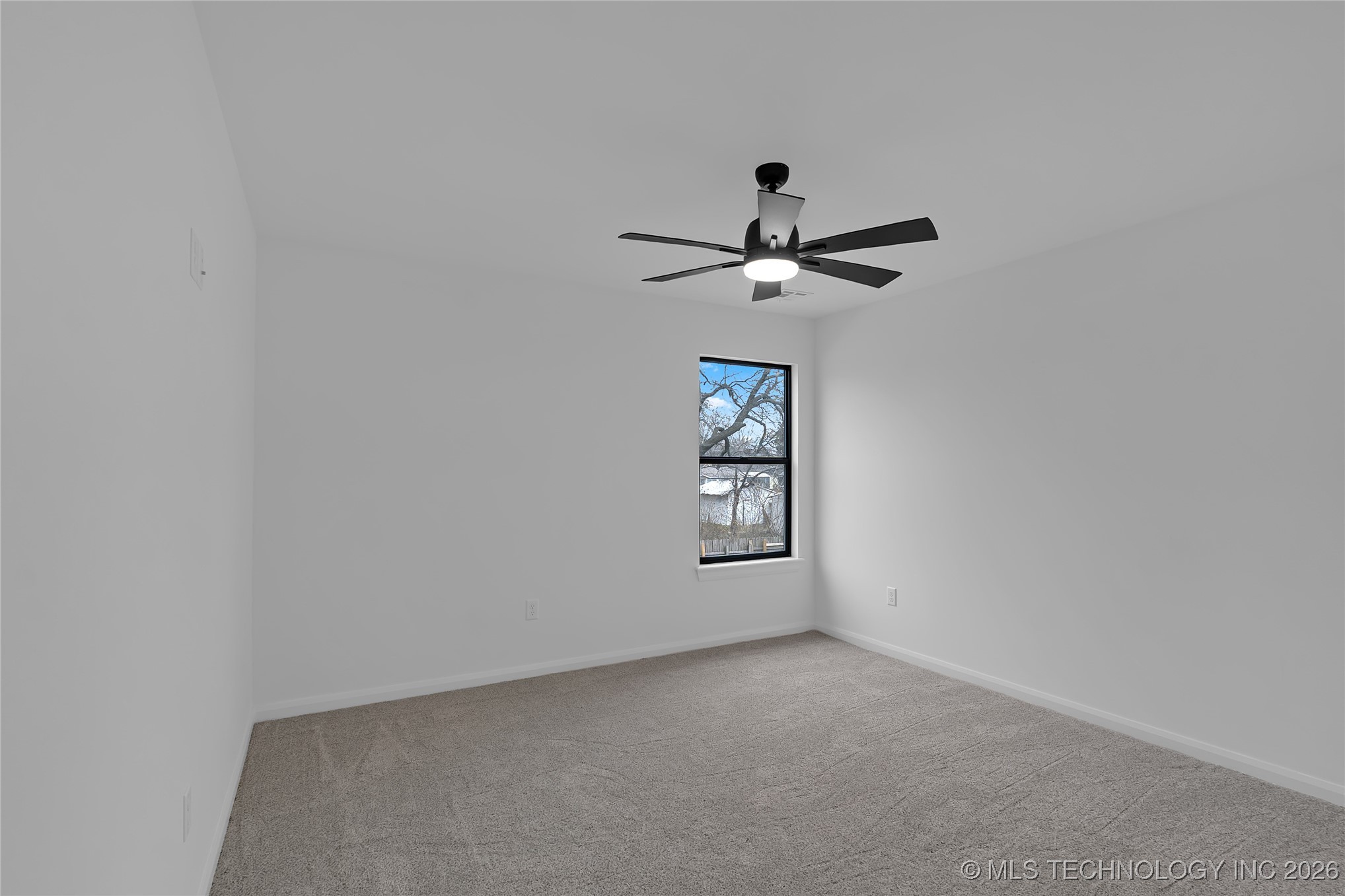 515 W El Paso Street Property Photo 84