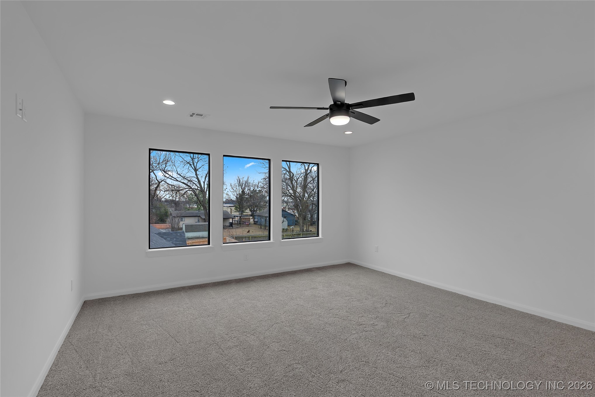 515 W El Paso Street Property Photo 86