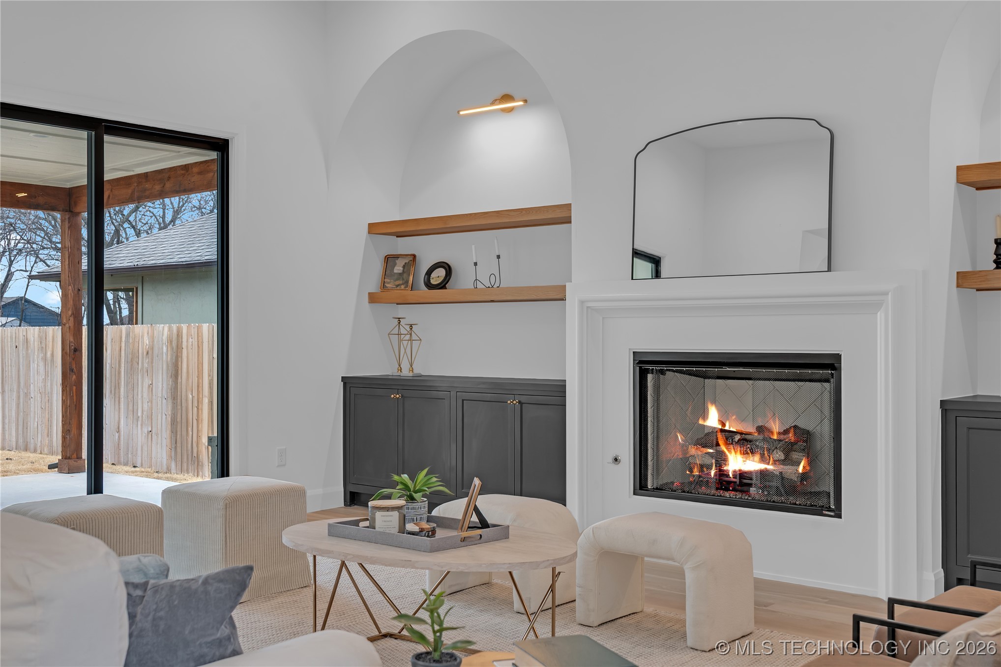 515 W El Paso Street Property Photo 89