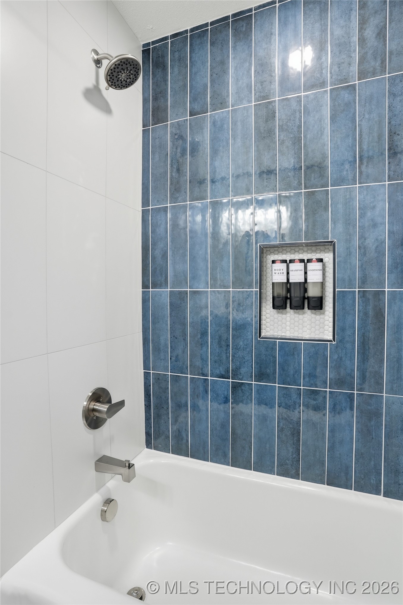 1416 E 50th Street Property Photo 10