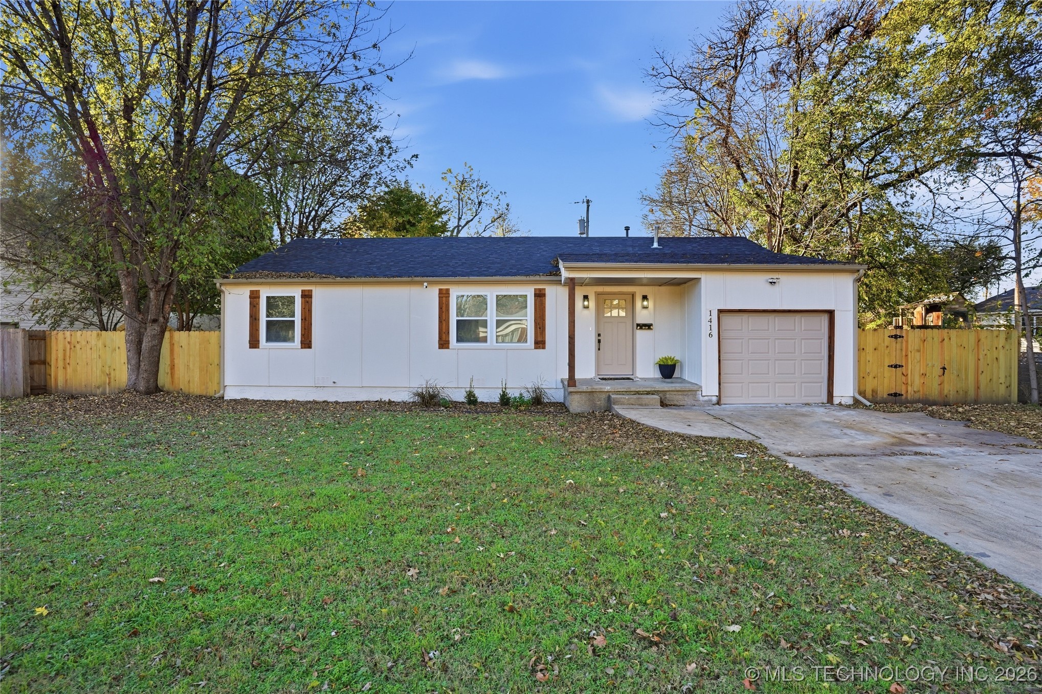 1416 E 50th Street Property Photo 16