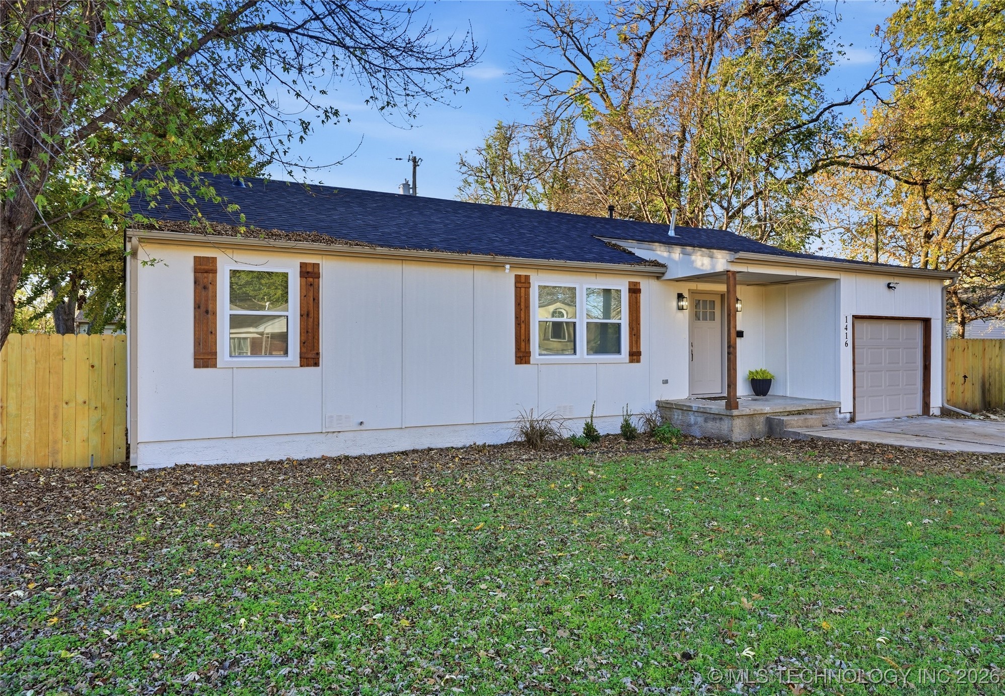 1416 E 50th Street Property Photo 17