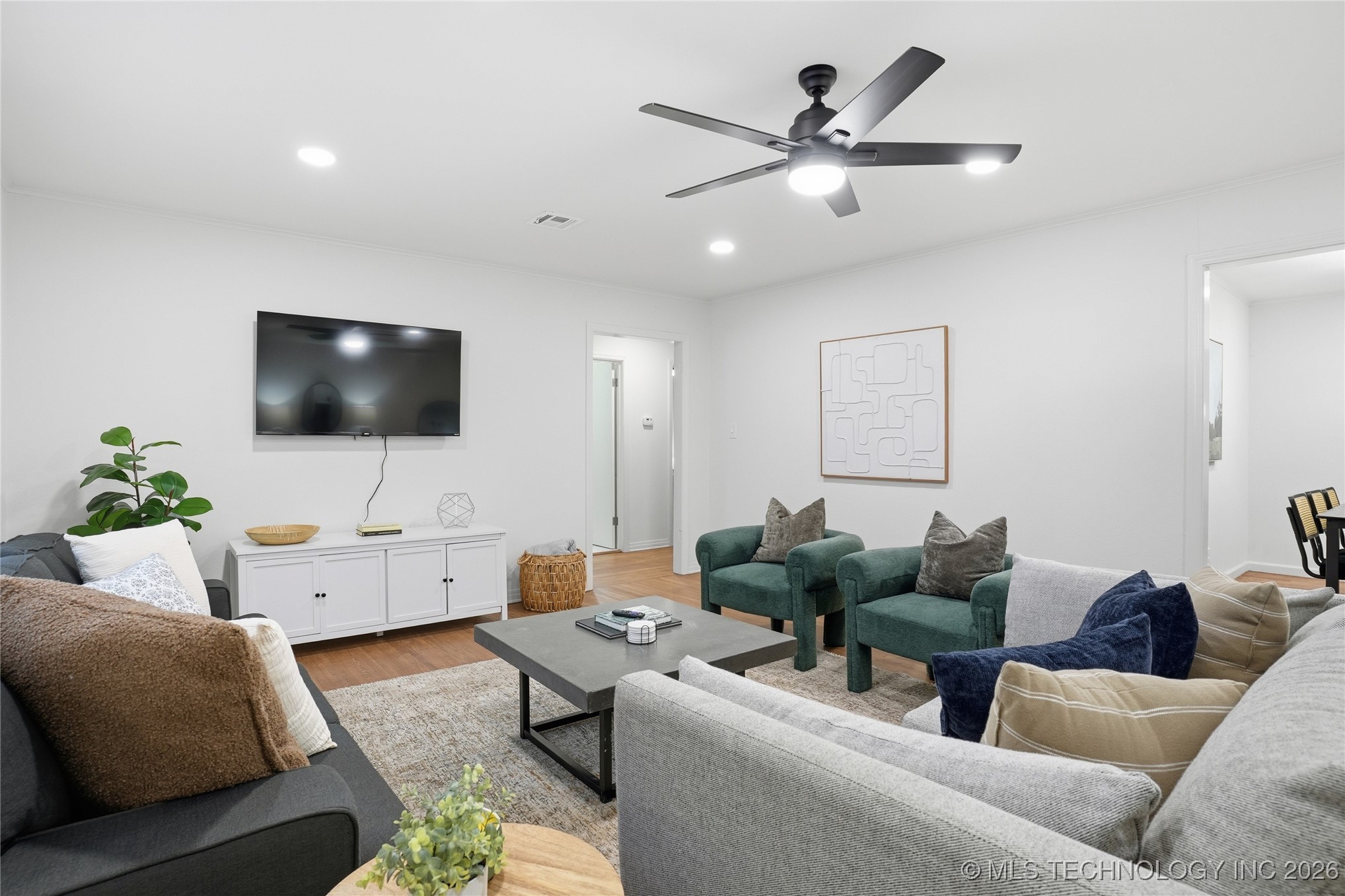 1416 E 50th Street Property Photo 21