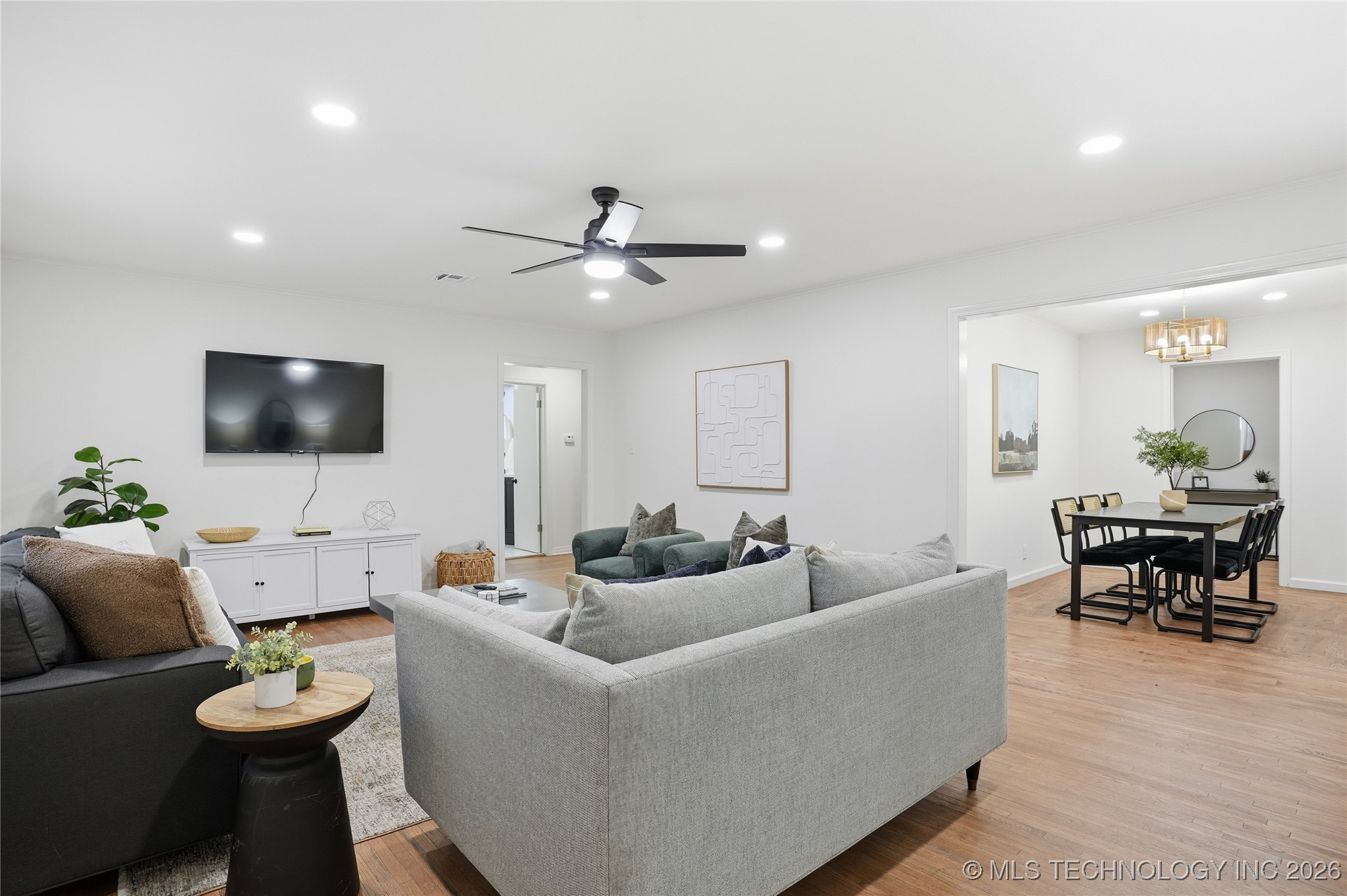 1416 E 50th Street Property Photo 22