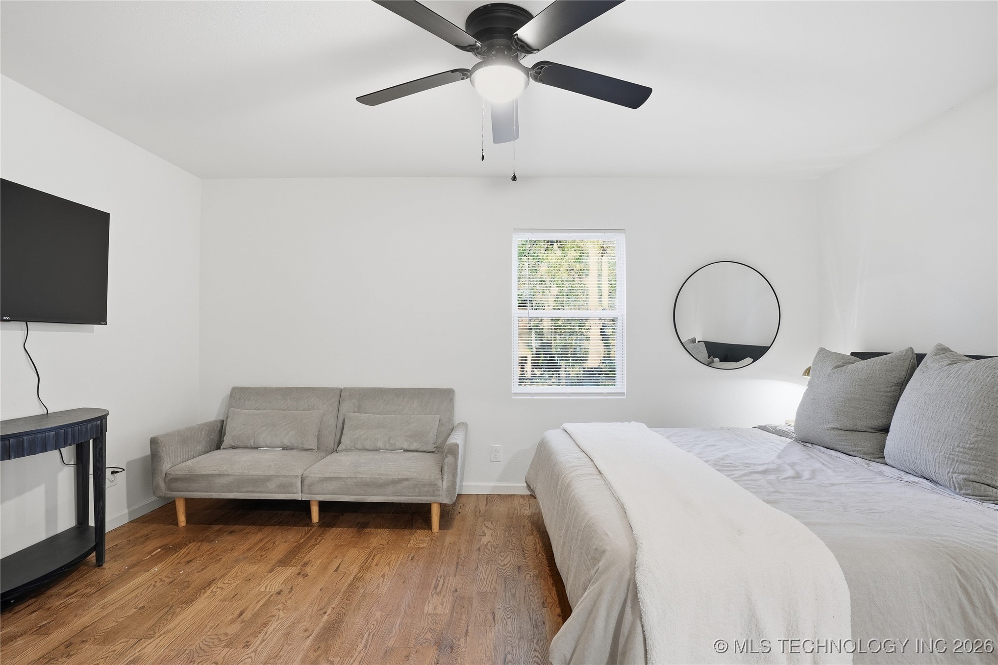 1416 E 50th Street Property Photo 25