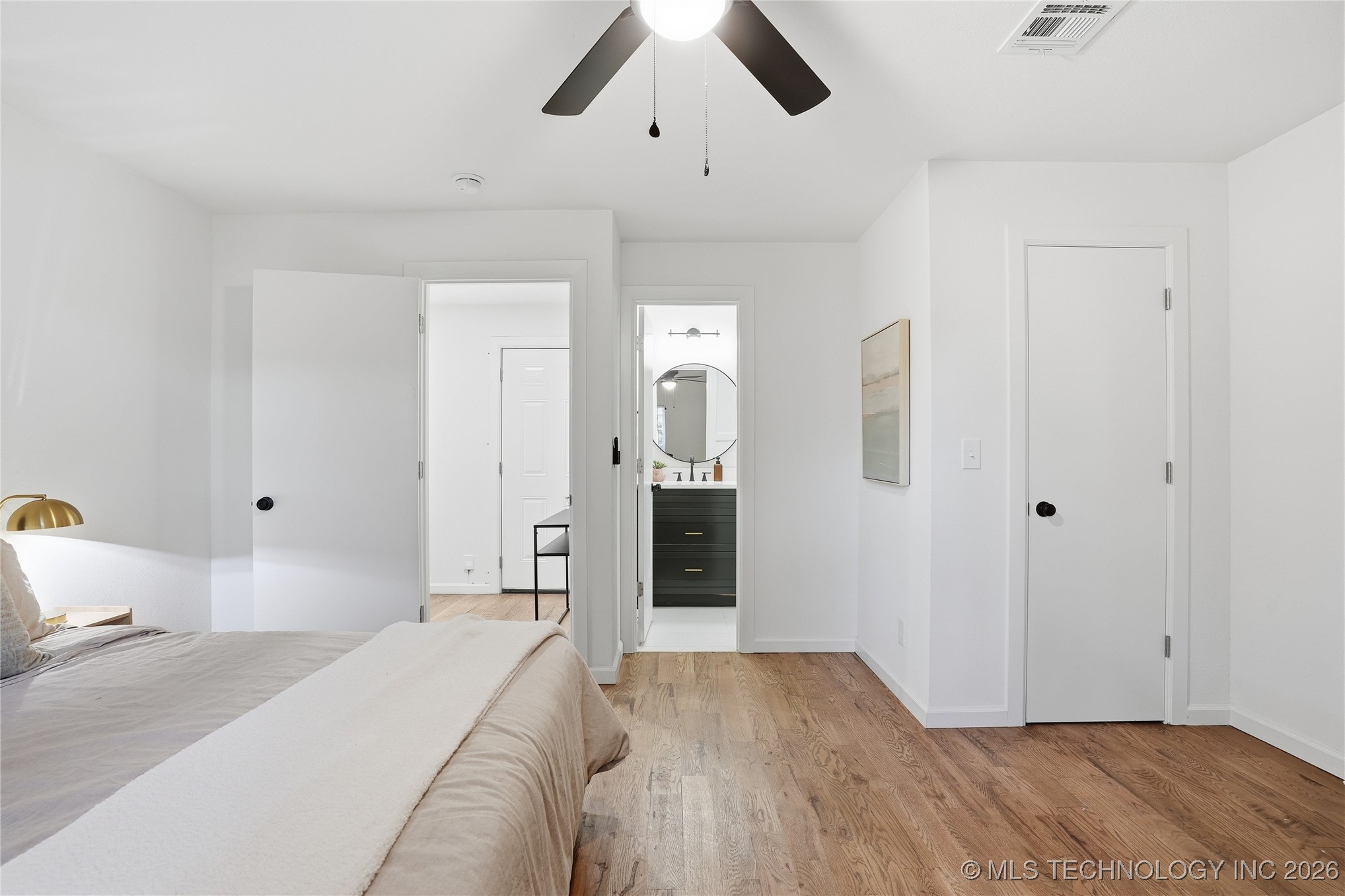 1416 E 50th Street Property Photo 27