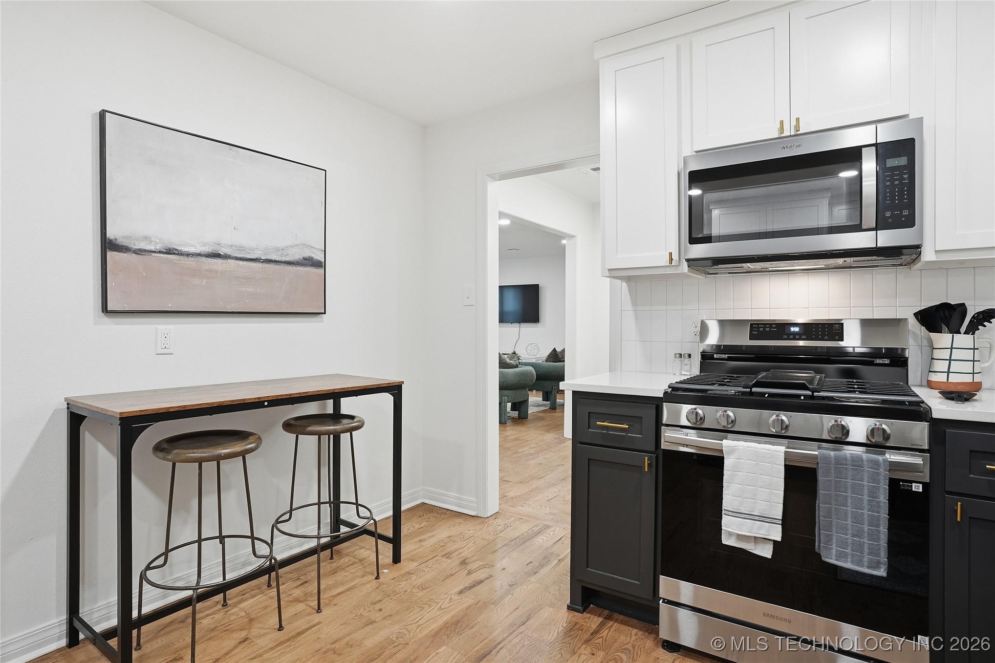 1416 E 50th Street Property Photo 38