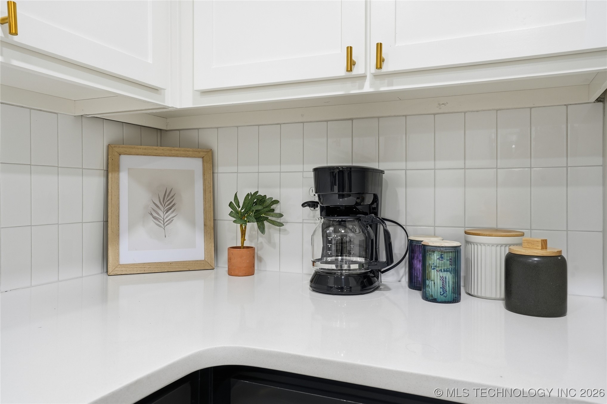 1416 E 50th Street Property Photo 42