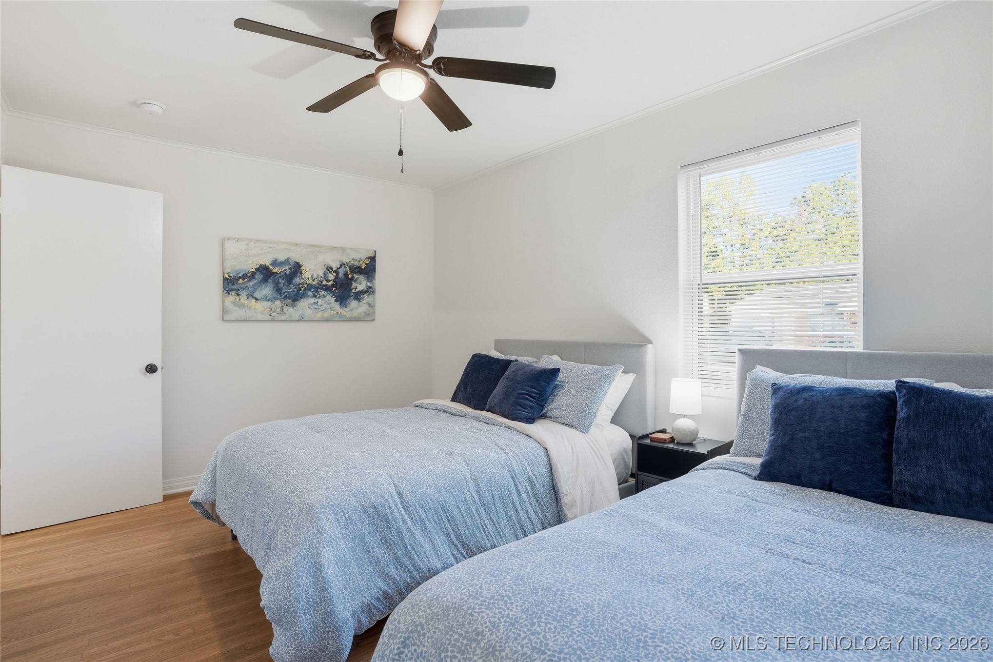 1416 E 50th Street Property Photo 48