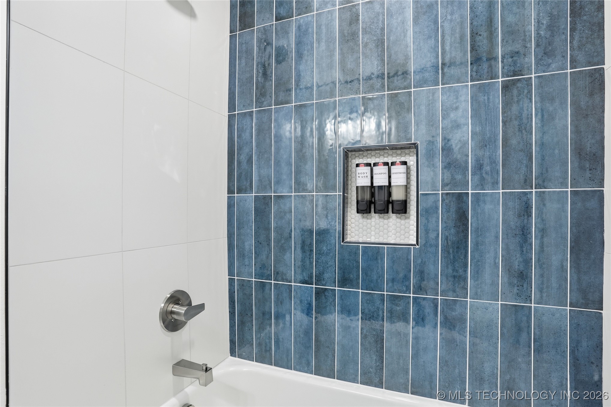 1416 E 50th Street Property Photo 53