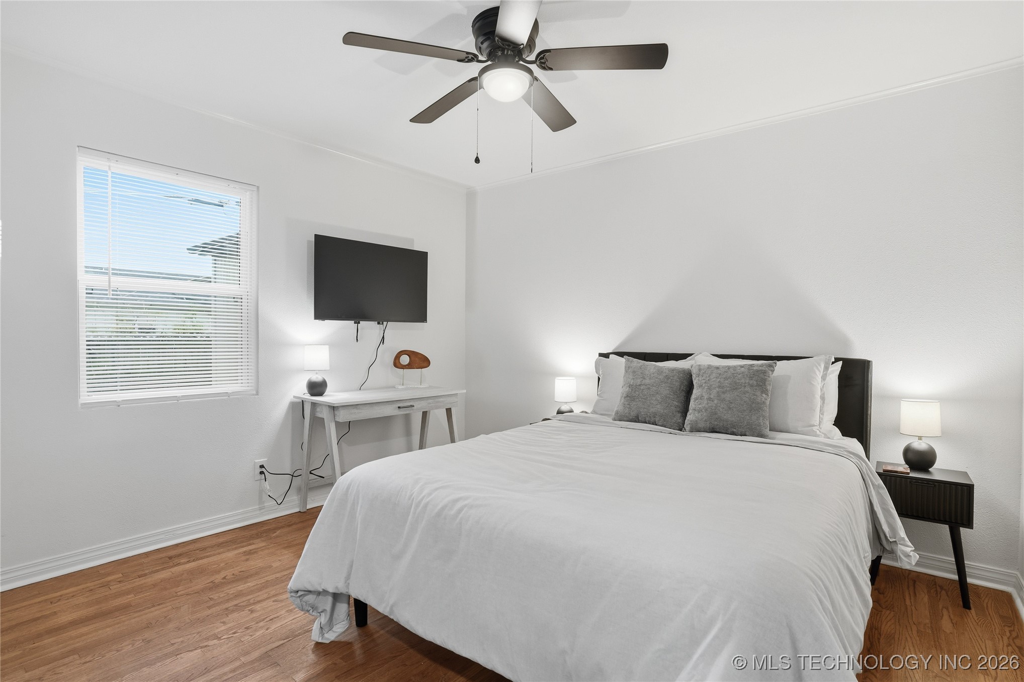 1416 E 50th Street Property Photo 57