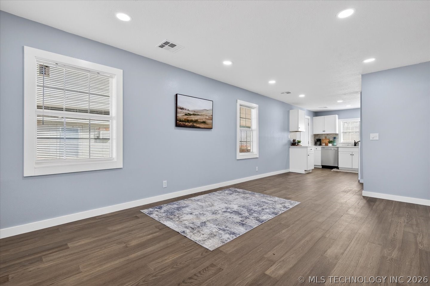 616 Se Greystone Avenue Property Photo 4