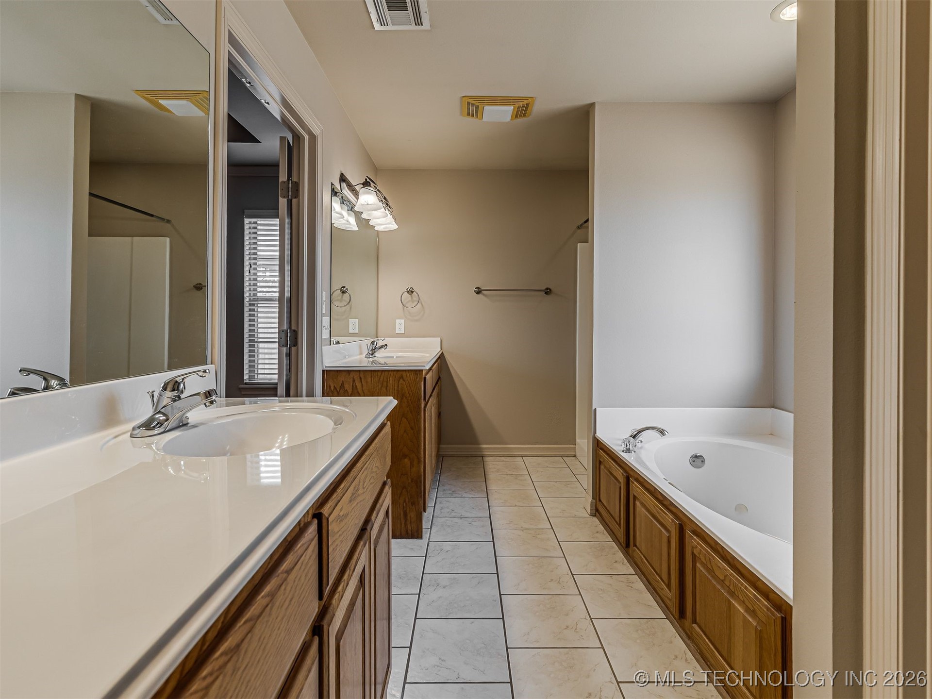 14921 Jordan Court Property Photo 22