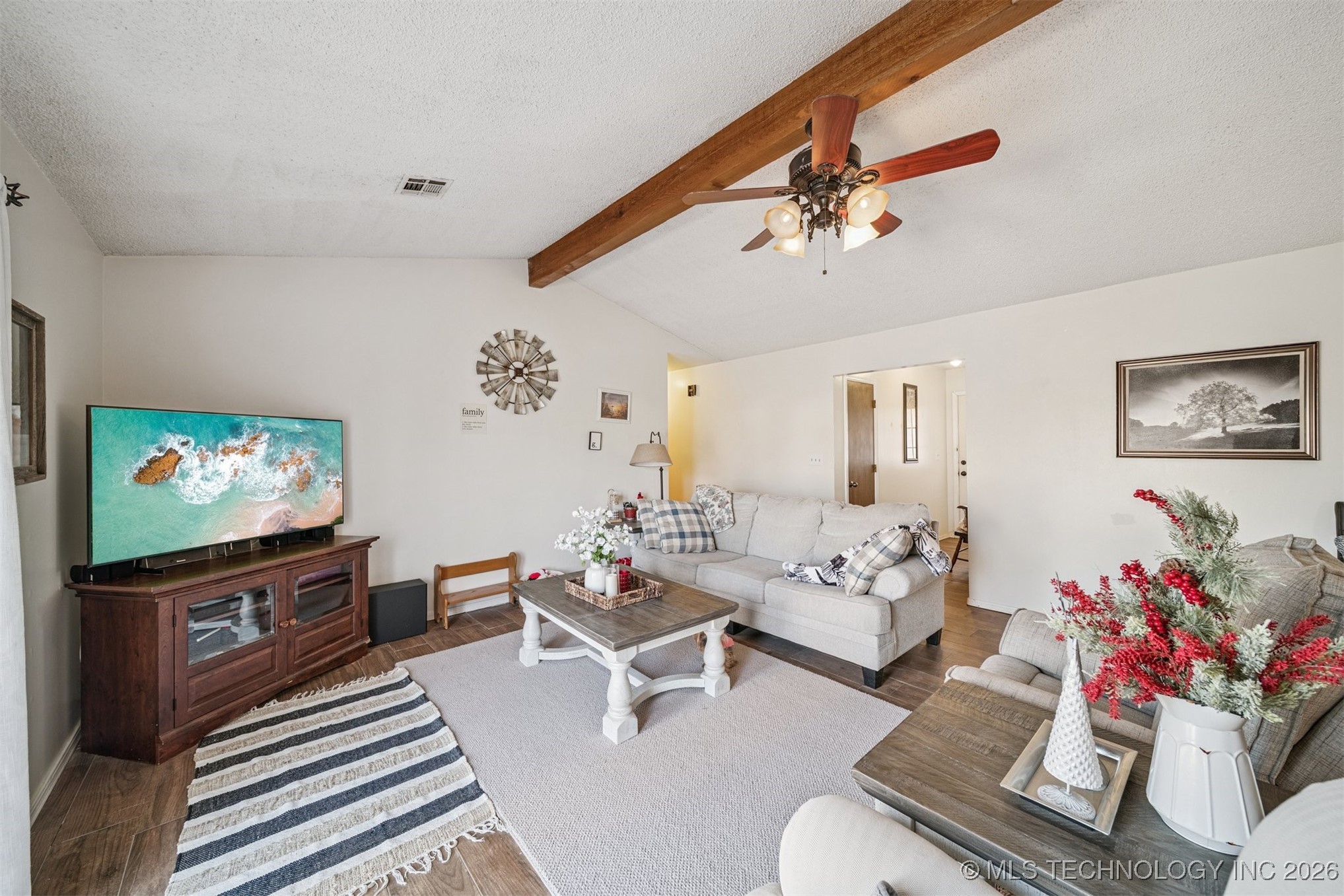 3600 Jennifer Property Photo 7