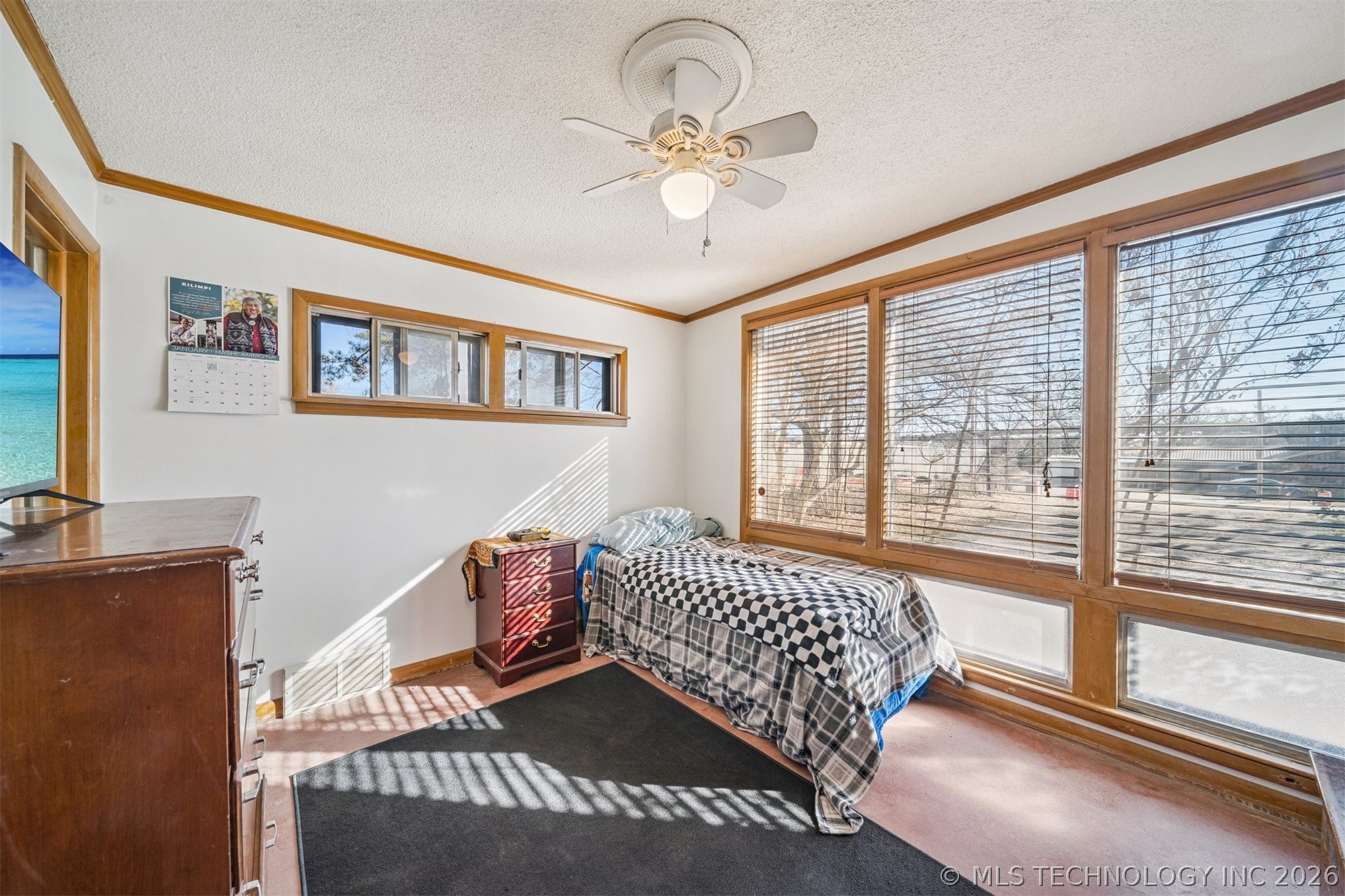 1315 W 49th Street Property Photo 12