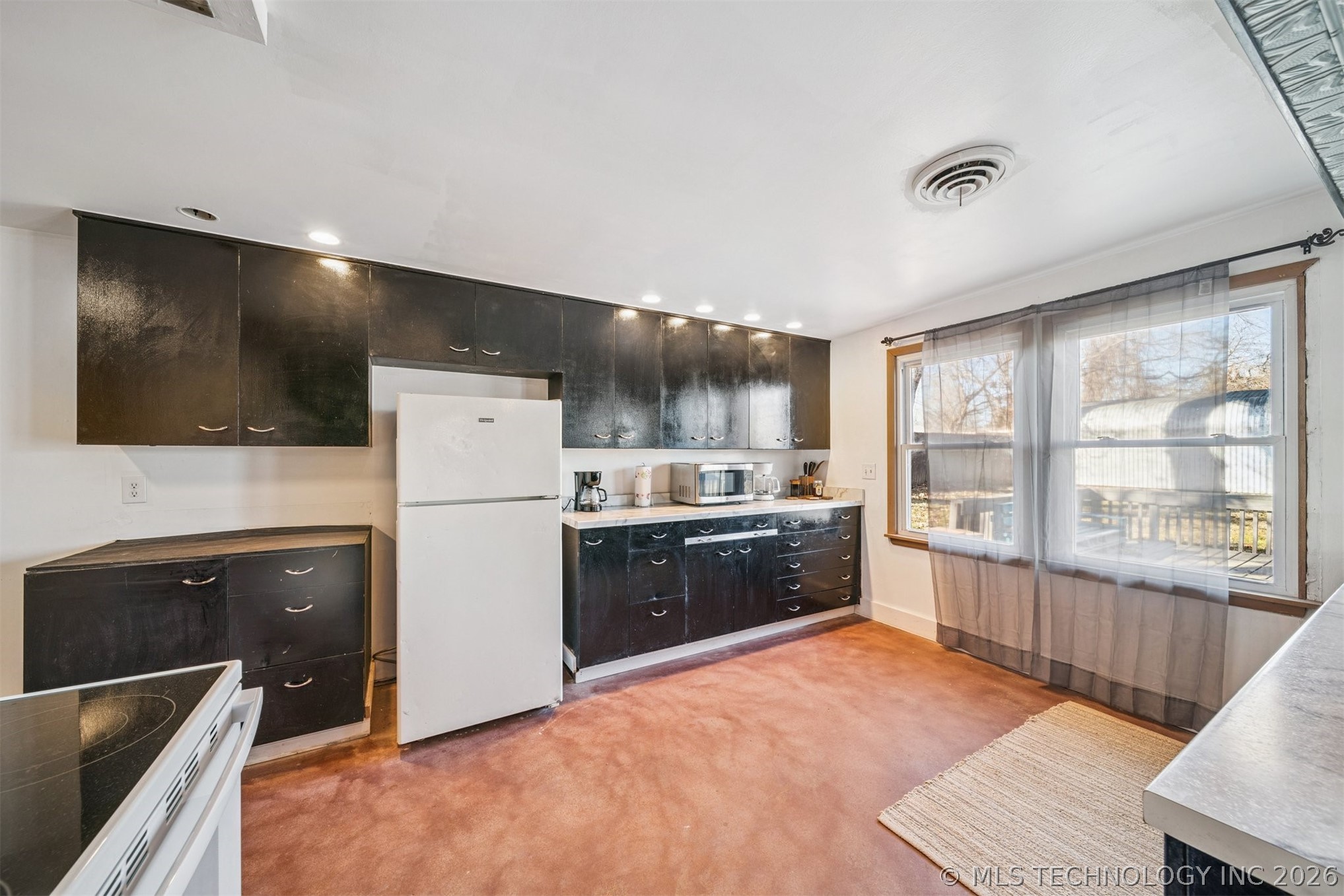 1315 W 49th Street Property Photo 21