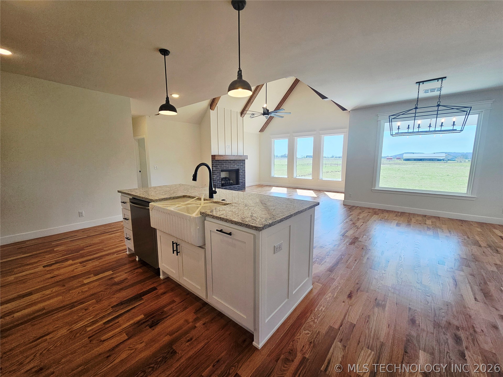 21481 S 4190 Road Property Photo 6