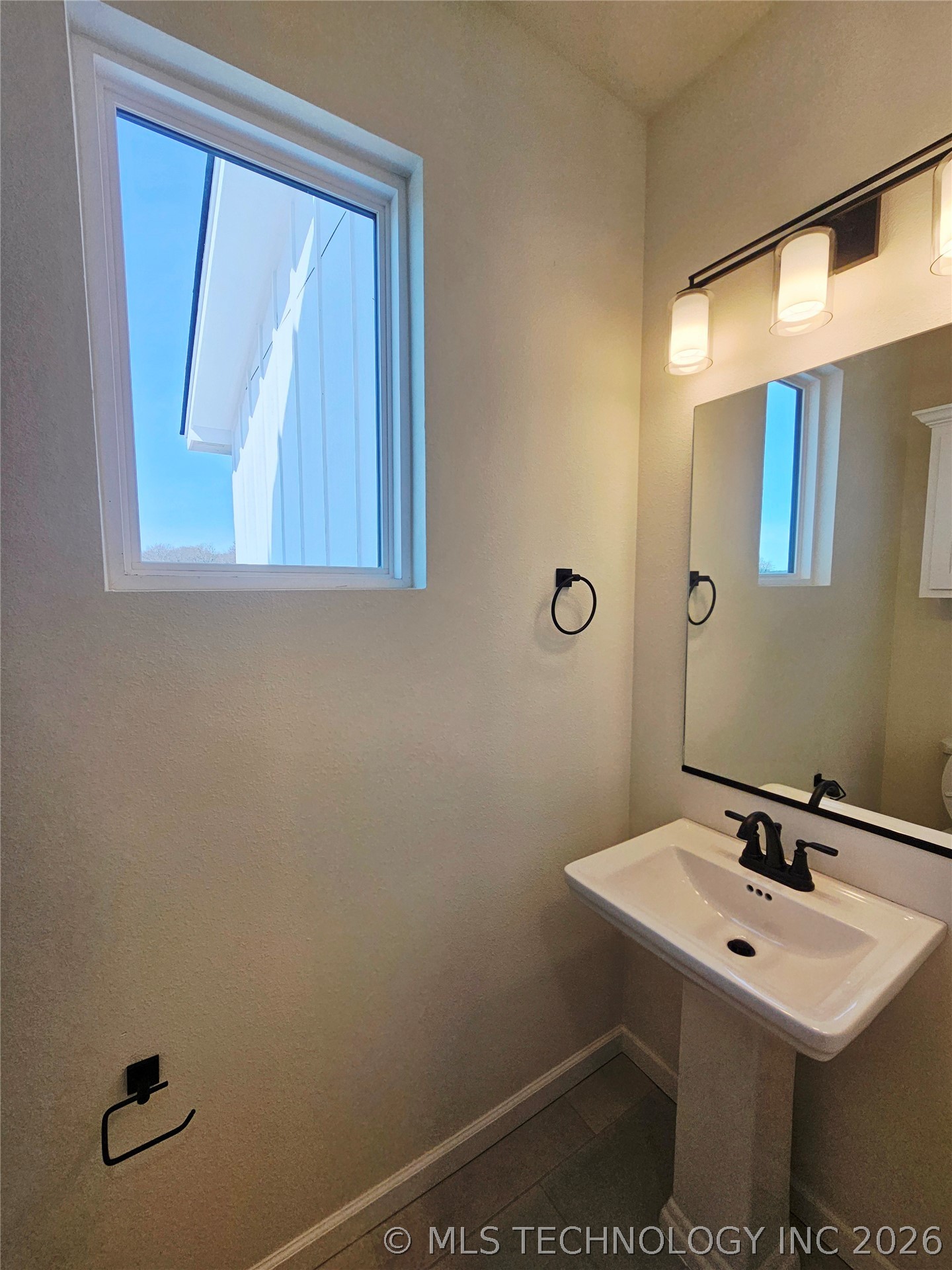 21481 S 4190 Road Property Photo 13