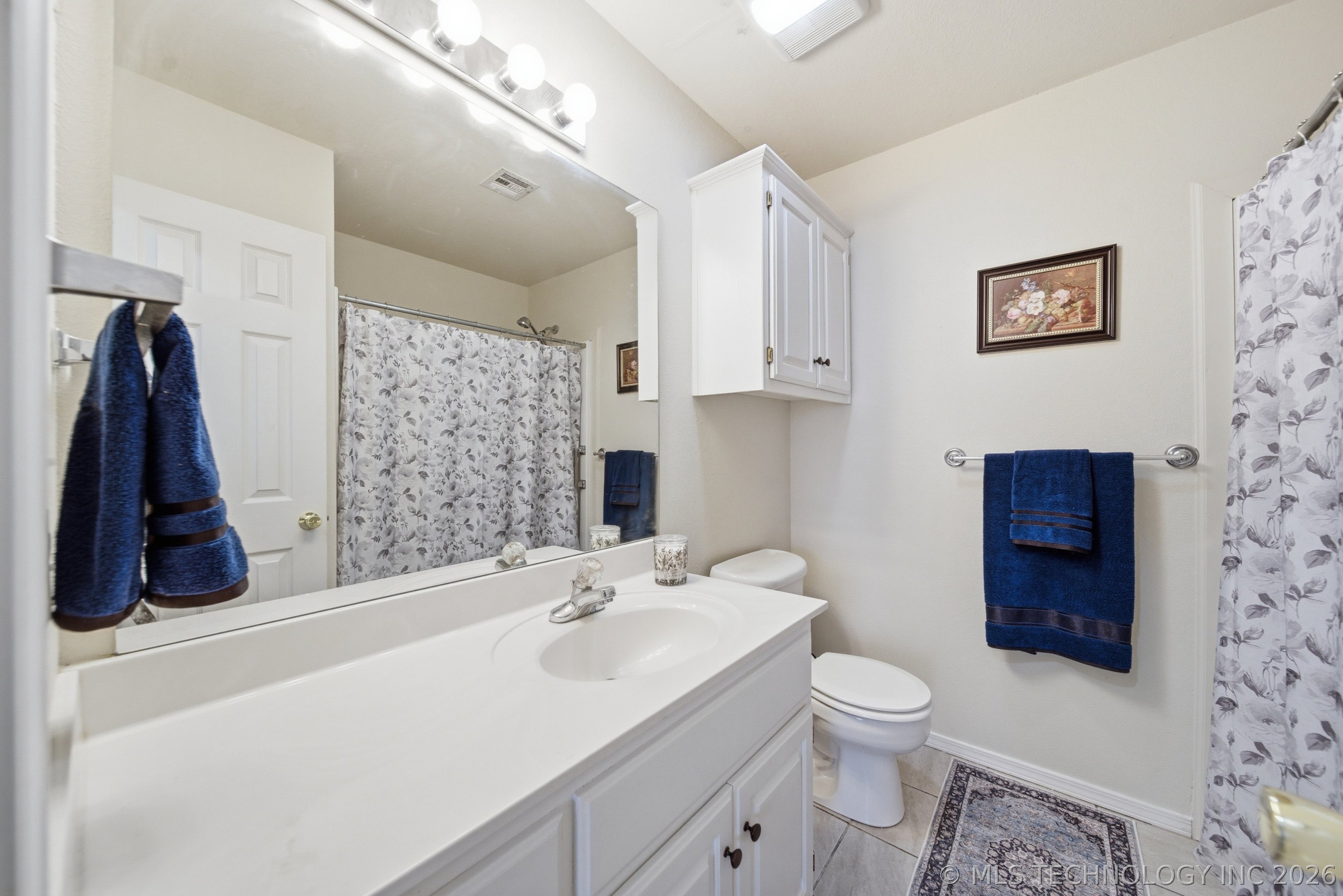 2310 S Hickory Street Property Photo 12