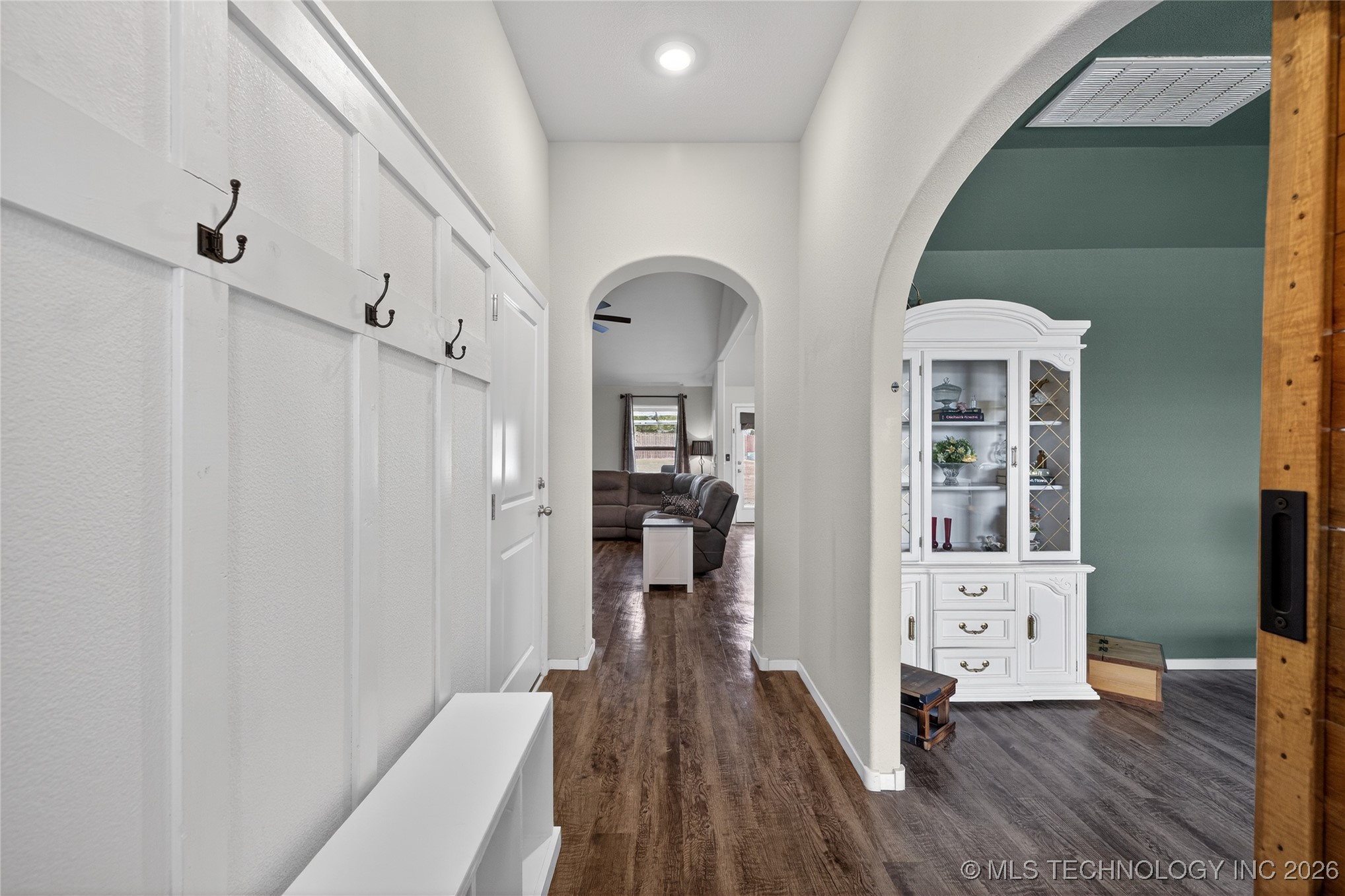 3206 W Baton Rouge Place Property Photo 4