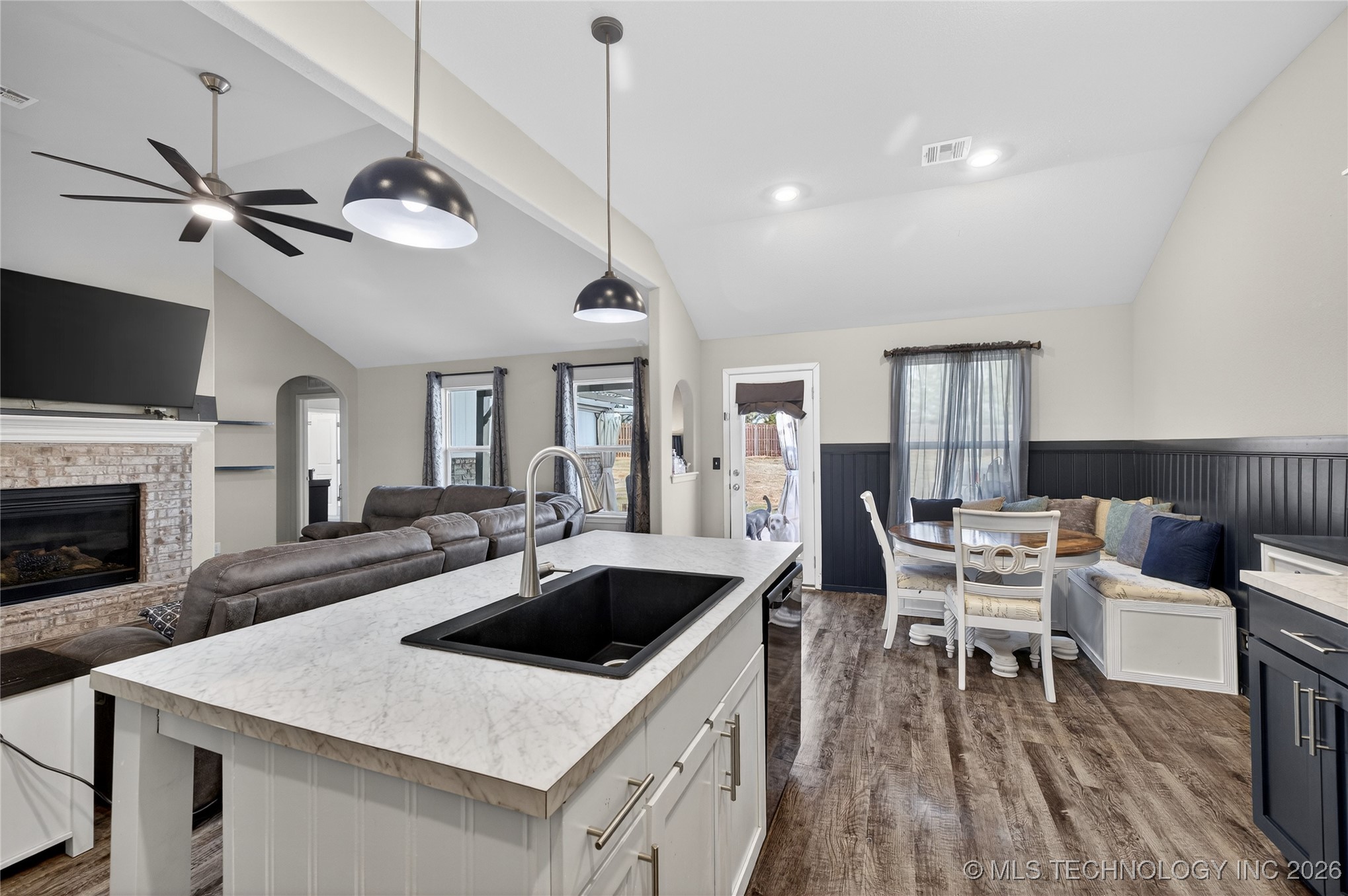 3206 W Baton Rouge Place Property Photo 15