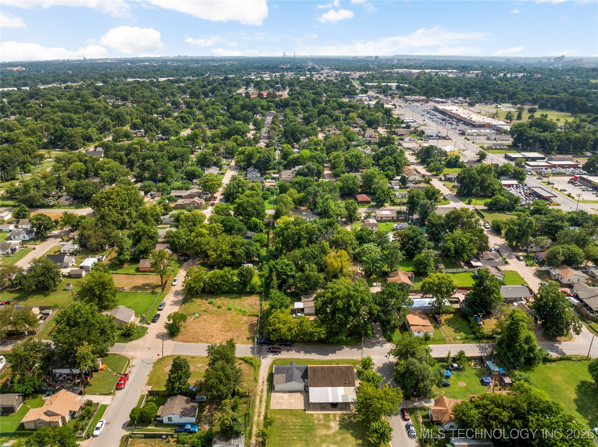1901 N Atlanta Avenue Property Photo 5